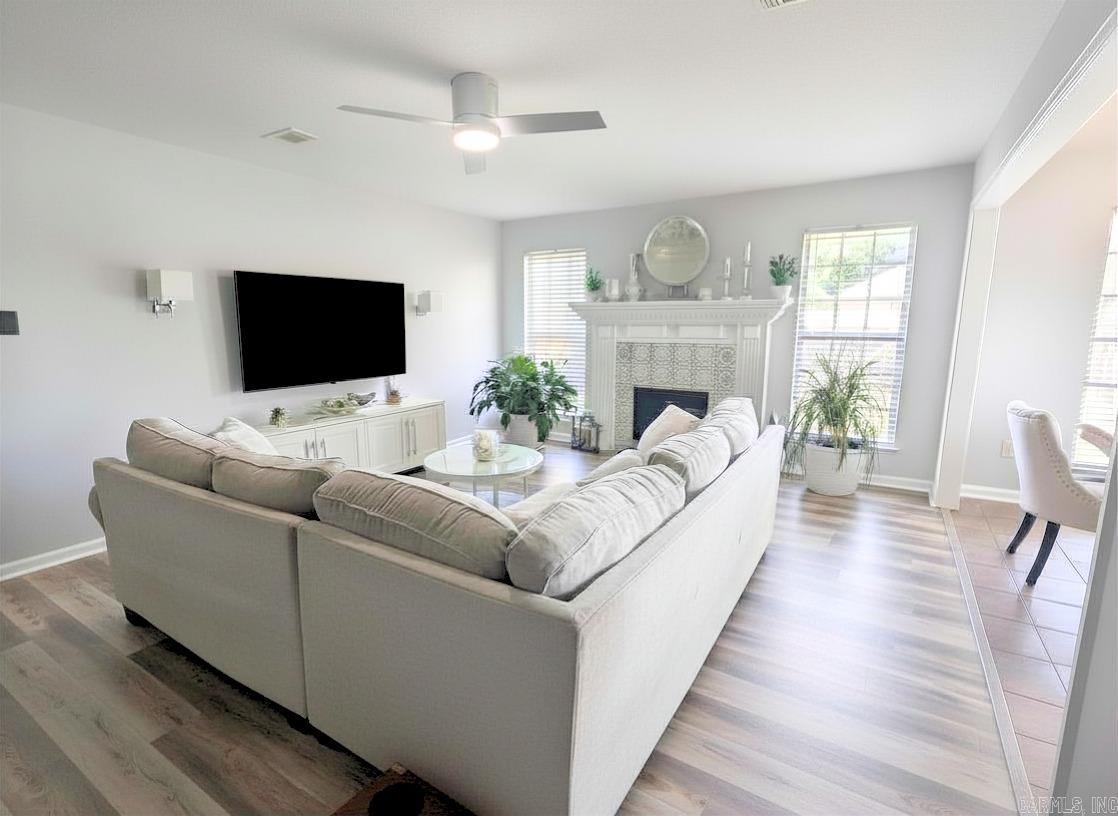 12 Sarah  Greenbrier, AR
