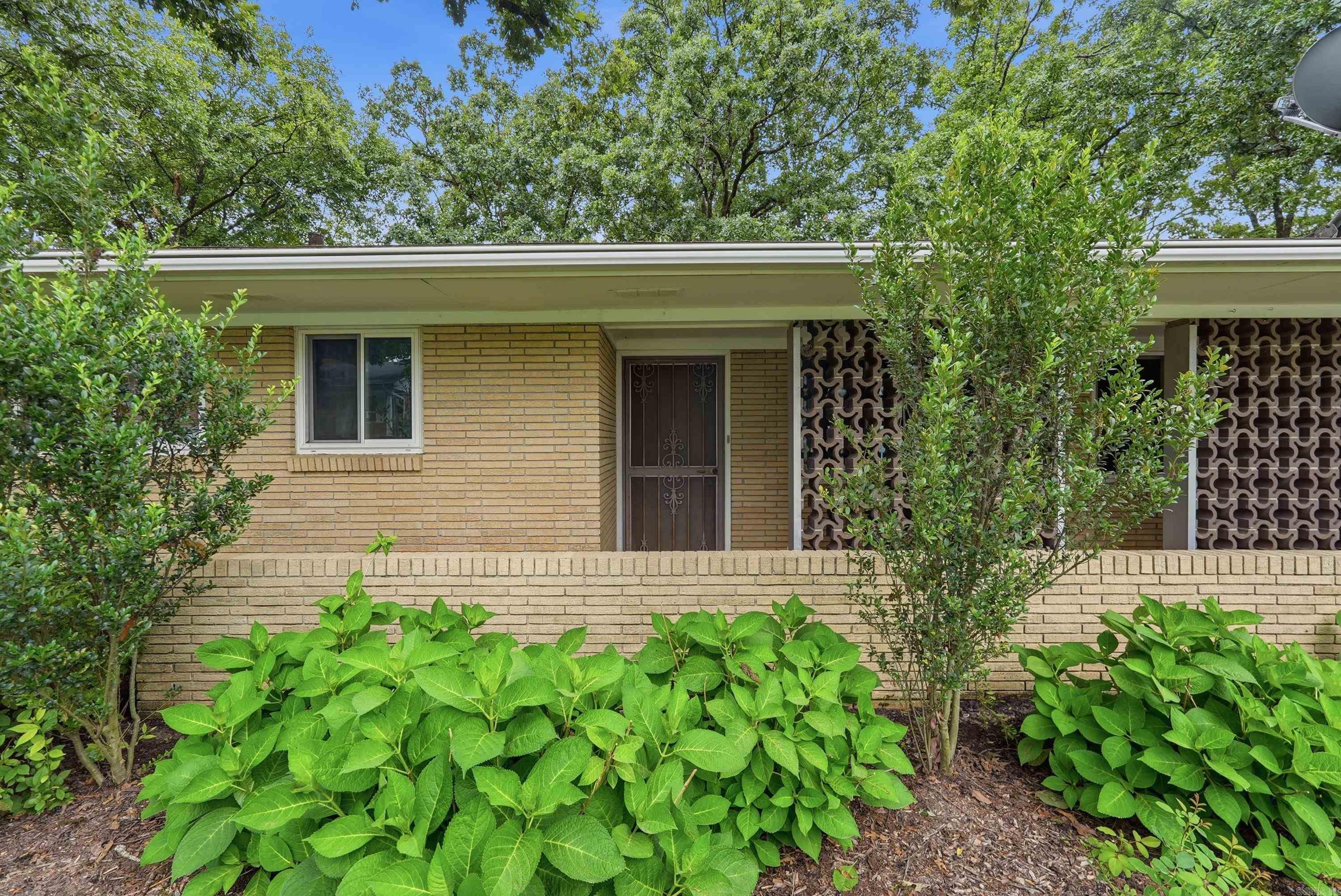 7511 L  Little Rock, AR