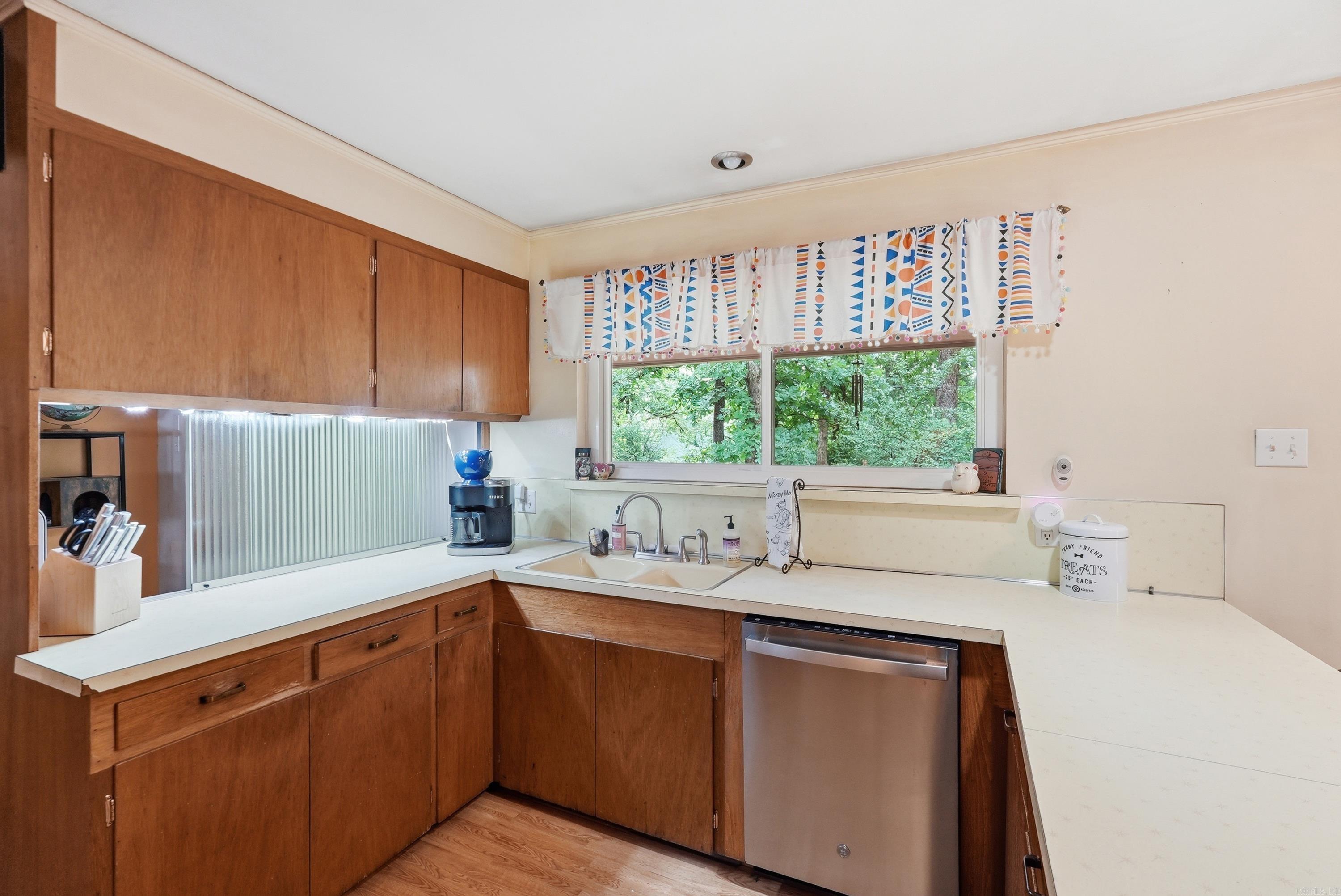 7511 L  Little Rock, AR