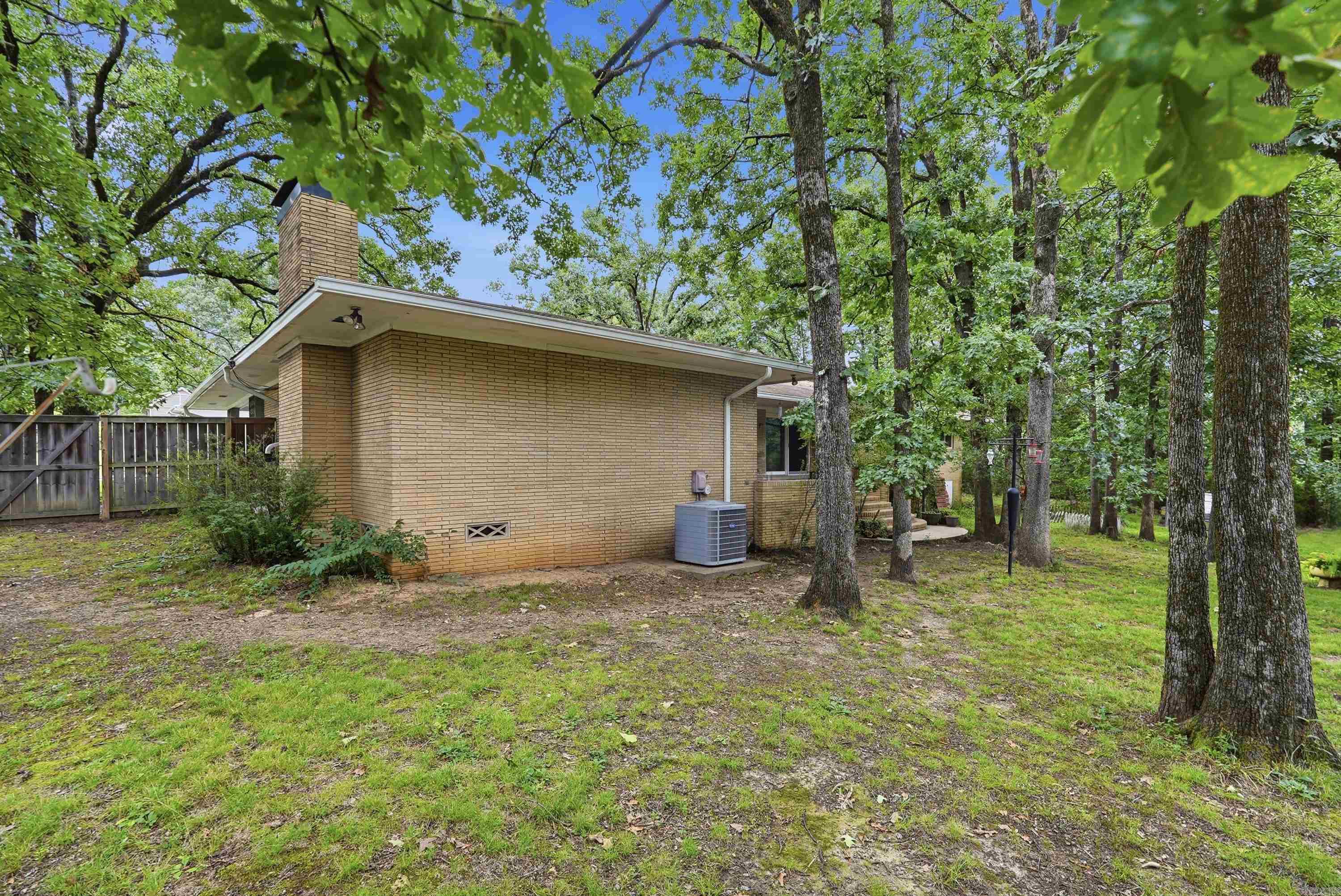 7511 L  Little Rock, AR