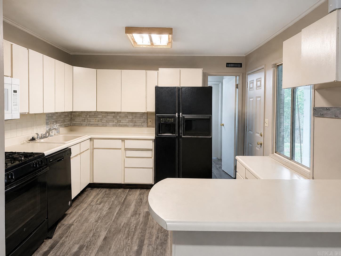 1812 James  Jonesboro, AR