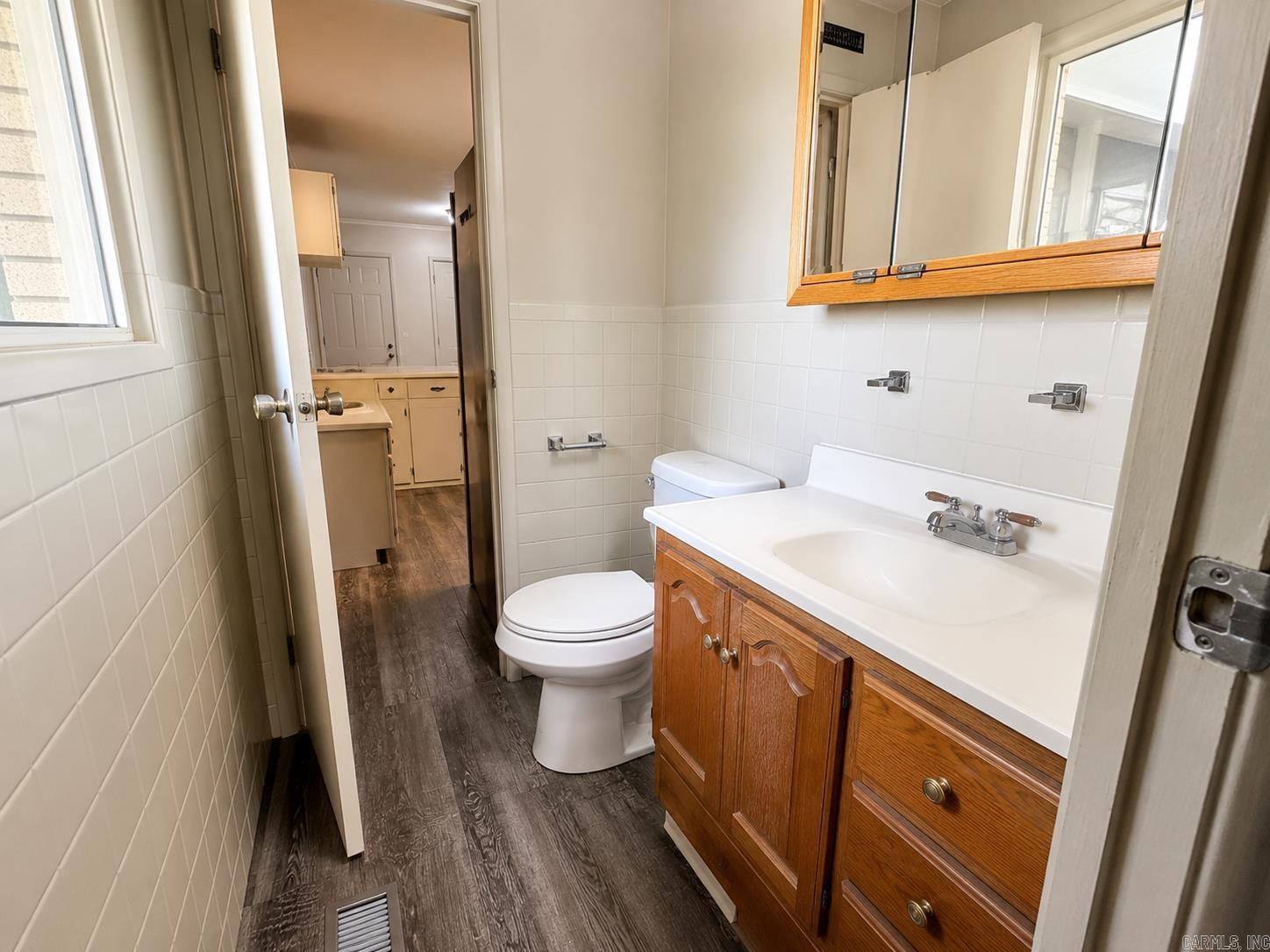 1812 James  Jonesboro, AR