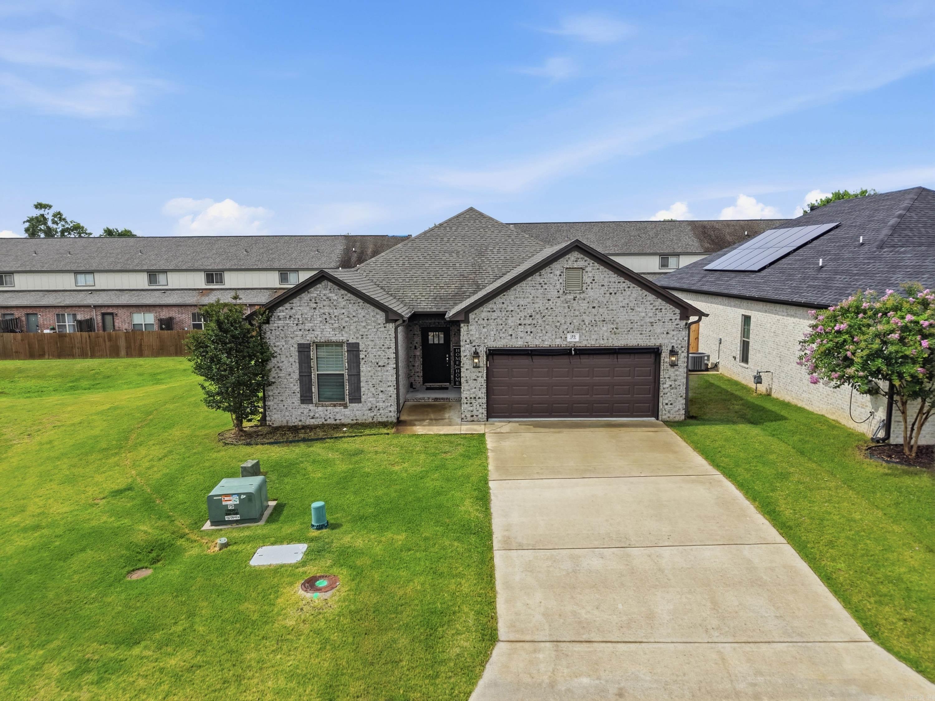 120 Lydia  Maumelle, AR