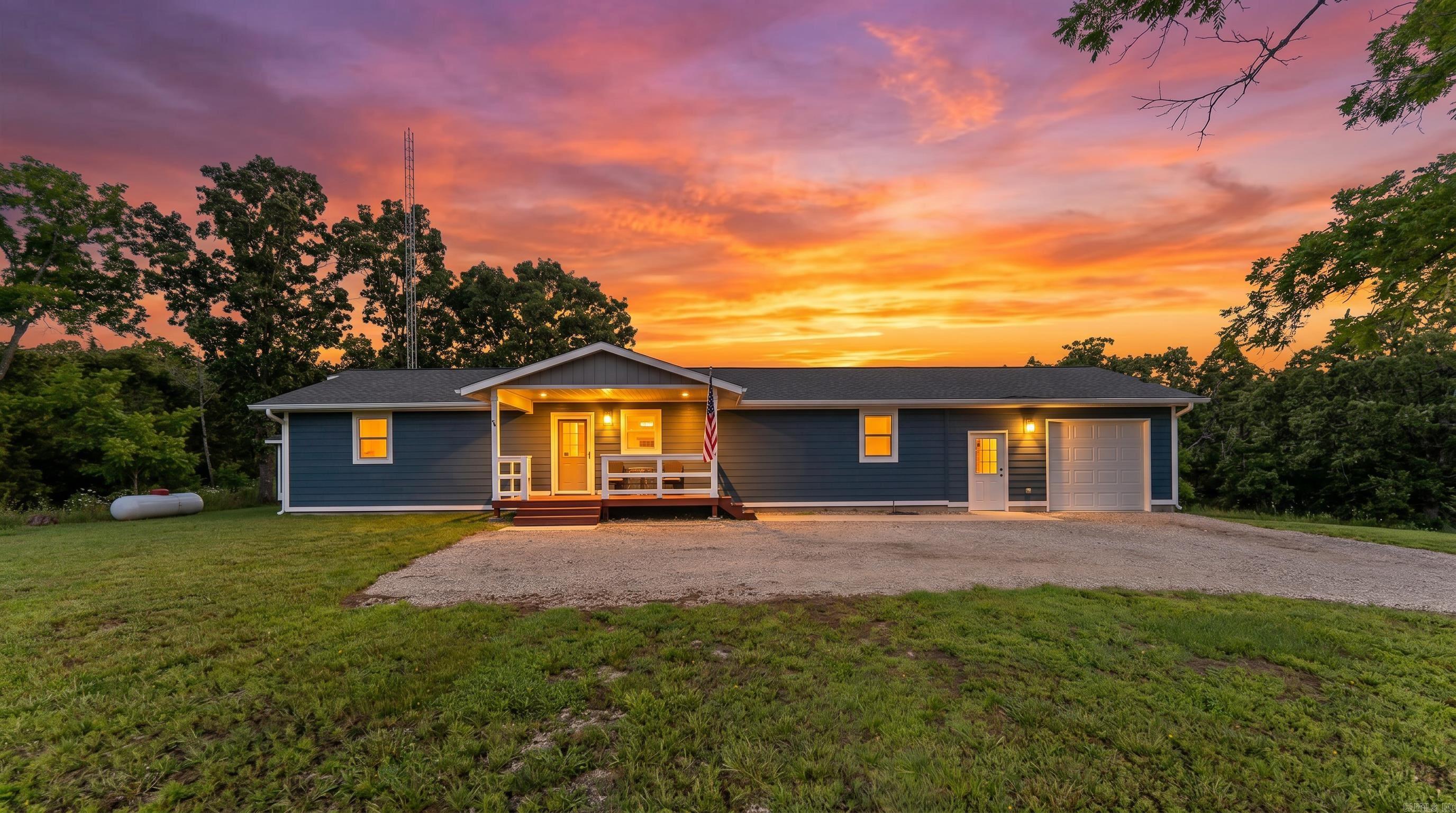 3338 County Road 322  Koshkonong, MO