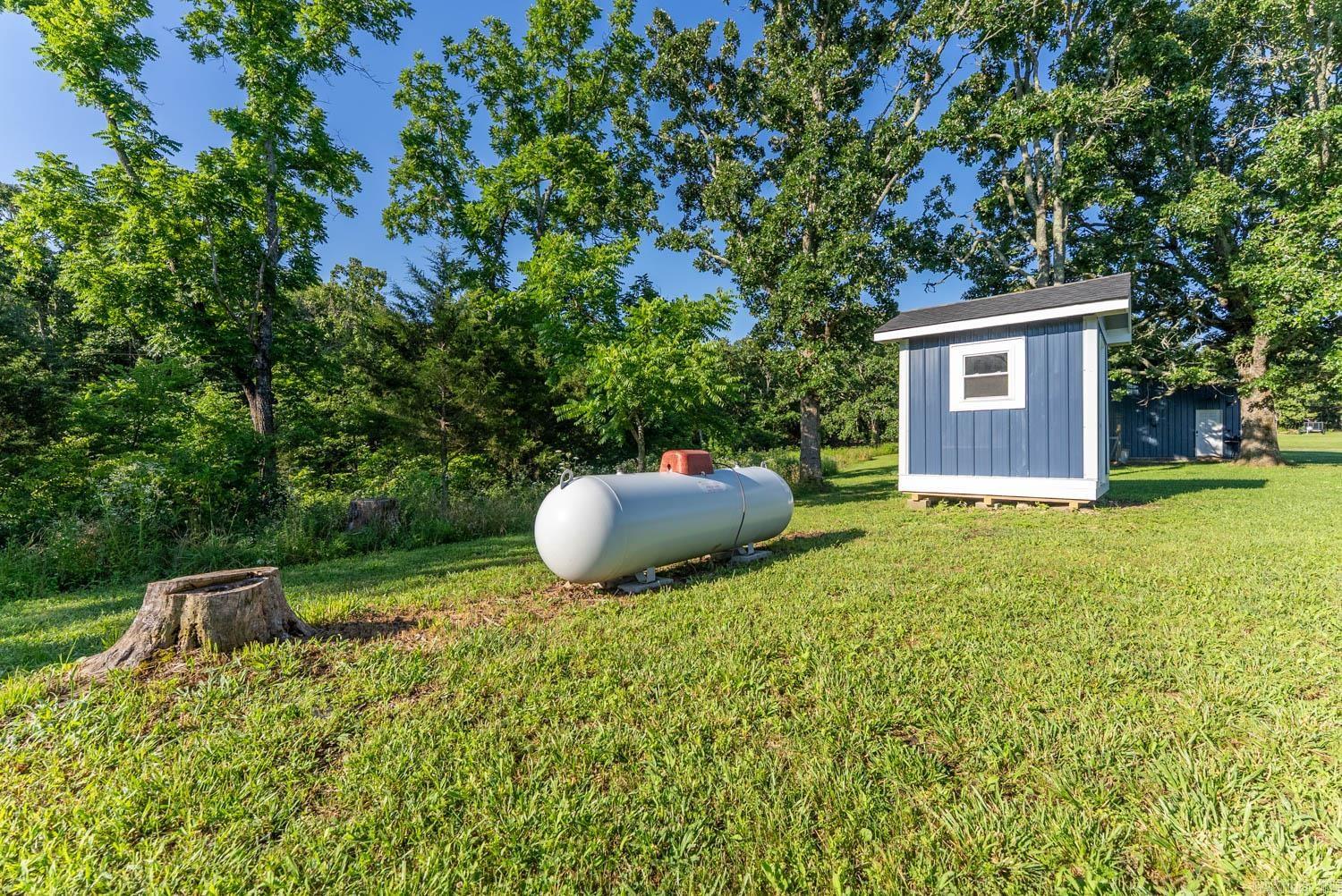 3338 County Road 322  Koshkonong, MO