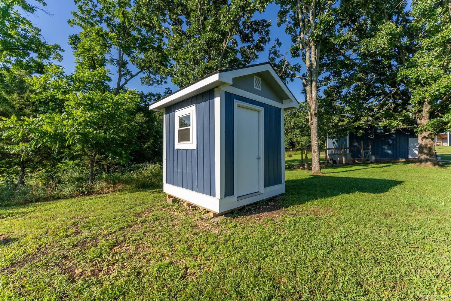 3338 County Road 322  Koshkonong, MO
