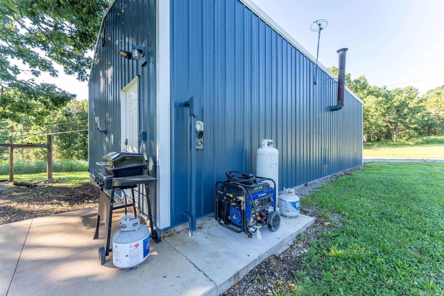 3338 County Road 322  Koshkonong, MO