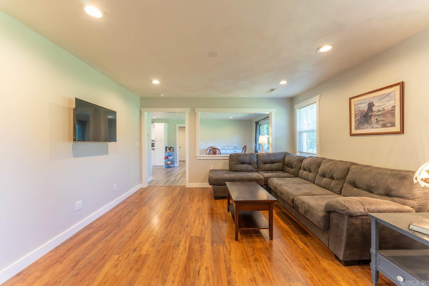 3338 County Road 322  Koshkonong, MO