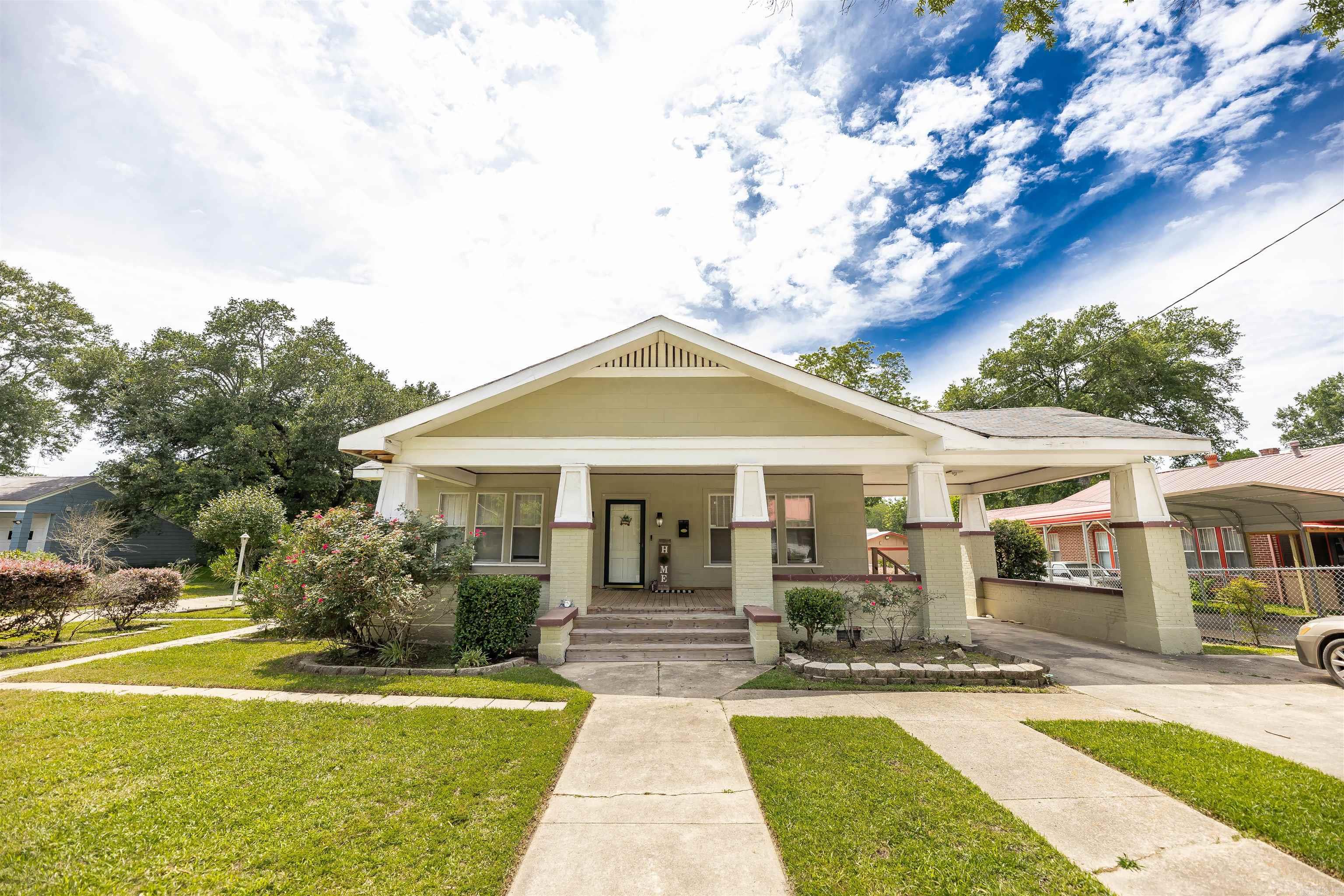 206 S Newton  El Dorado, AR