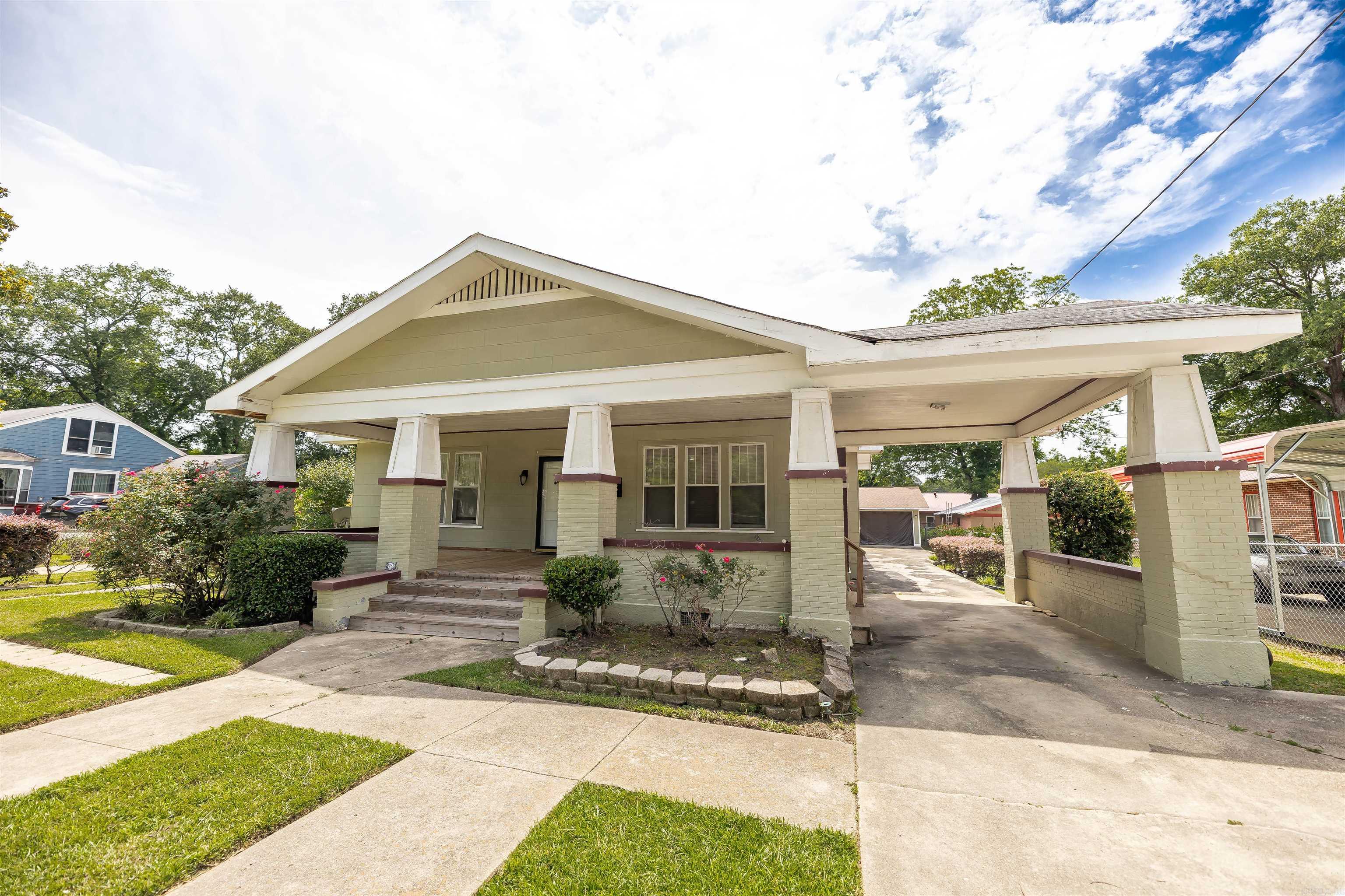 206 S Newton  El Dorado, AR