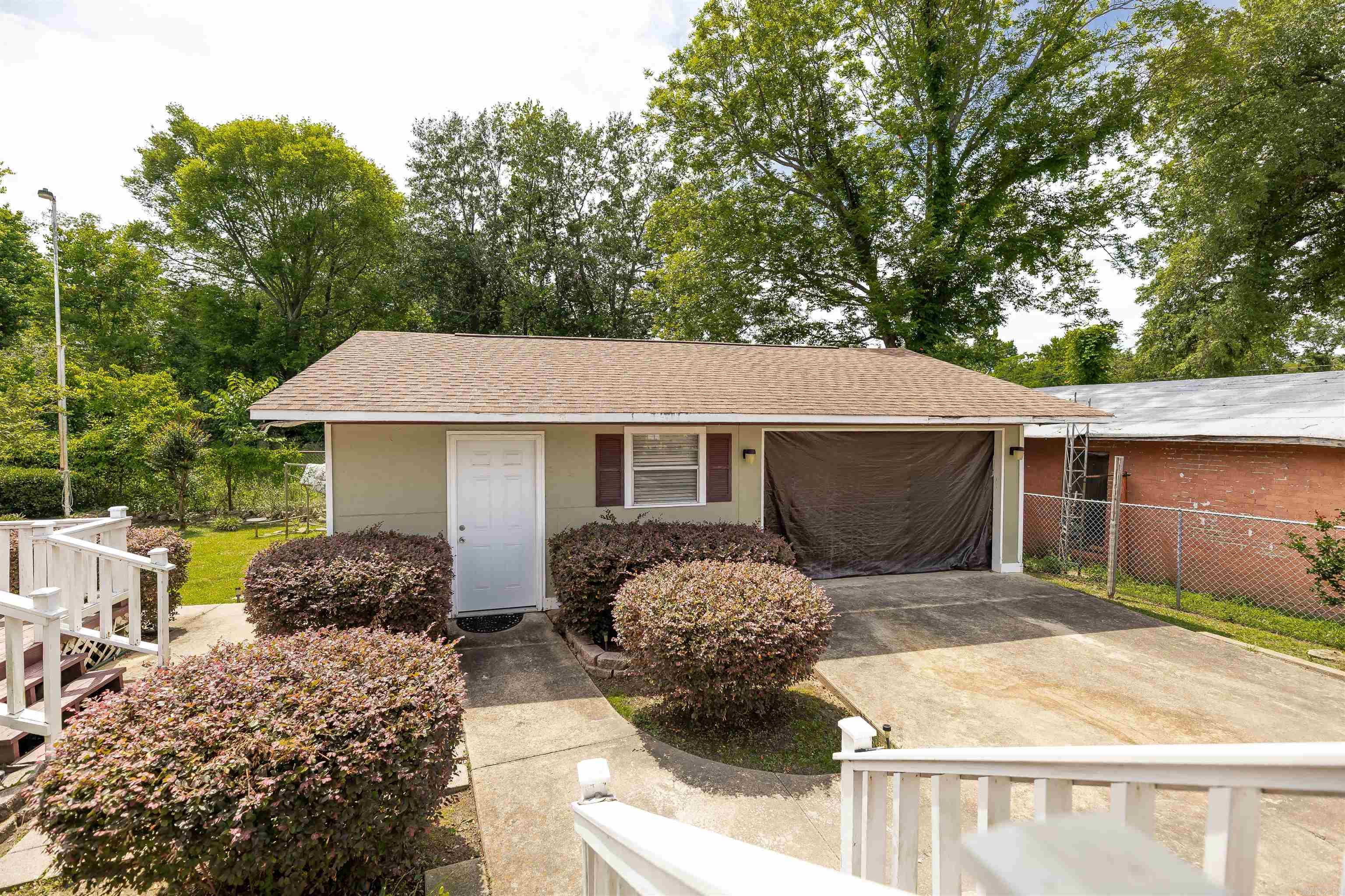 206 S Newton  El Dorado, AR