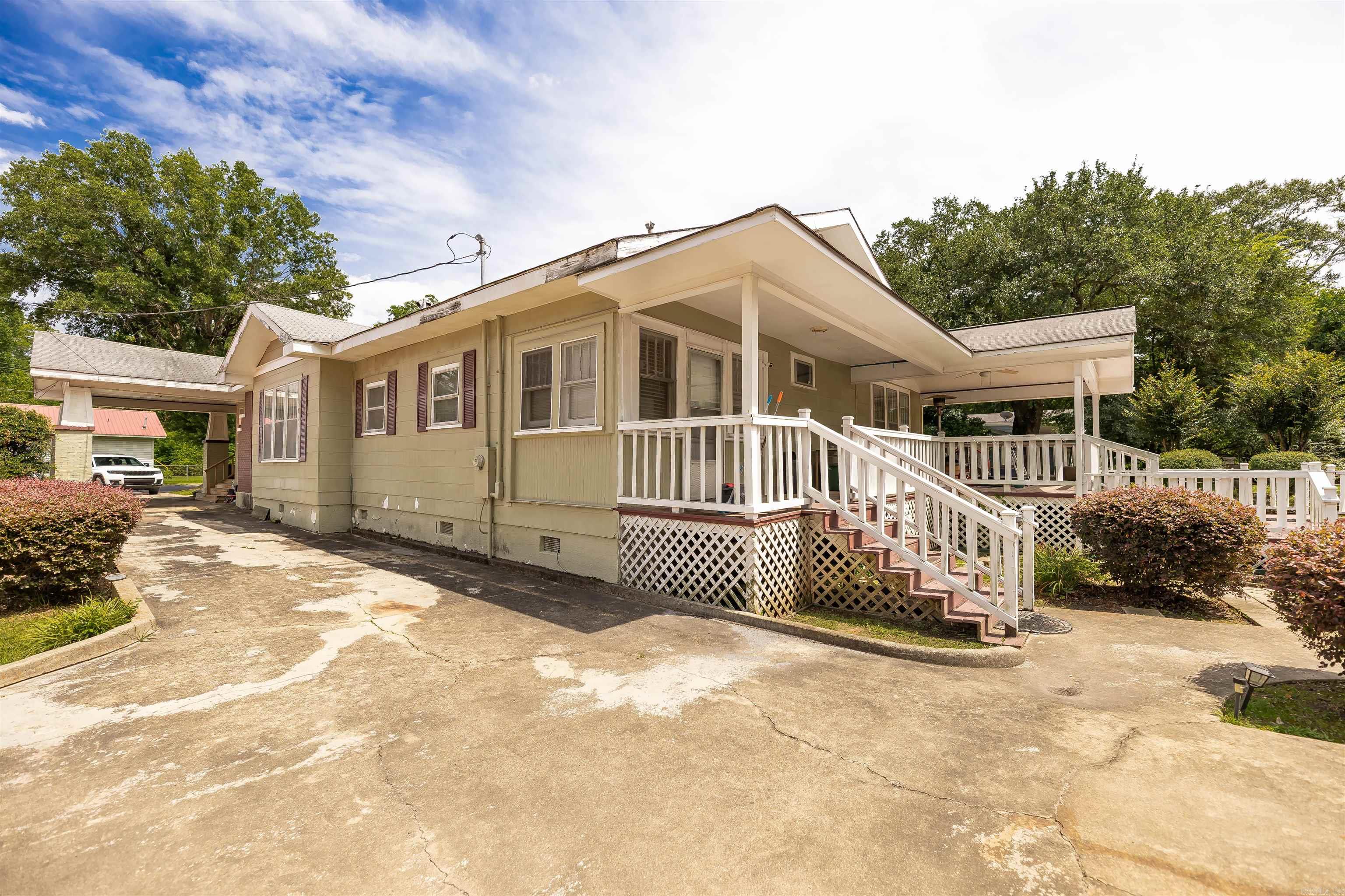 206 S Newton  El Dorado, AR