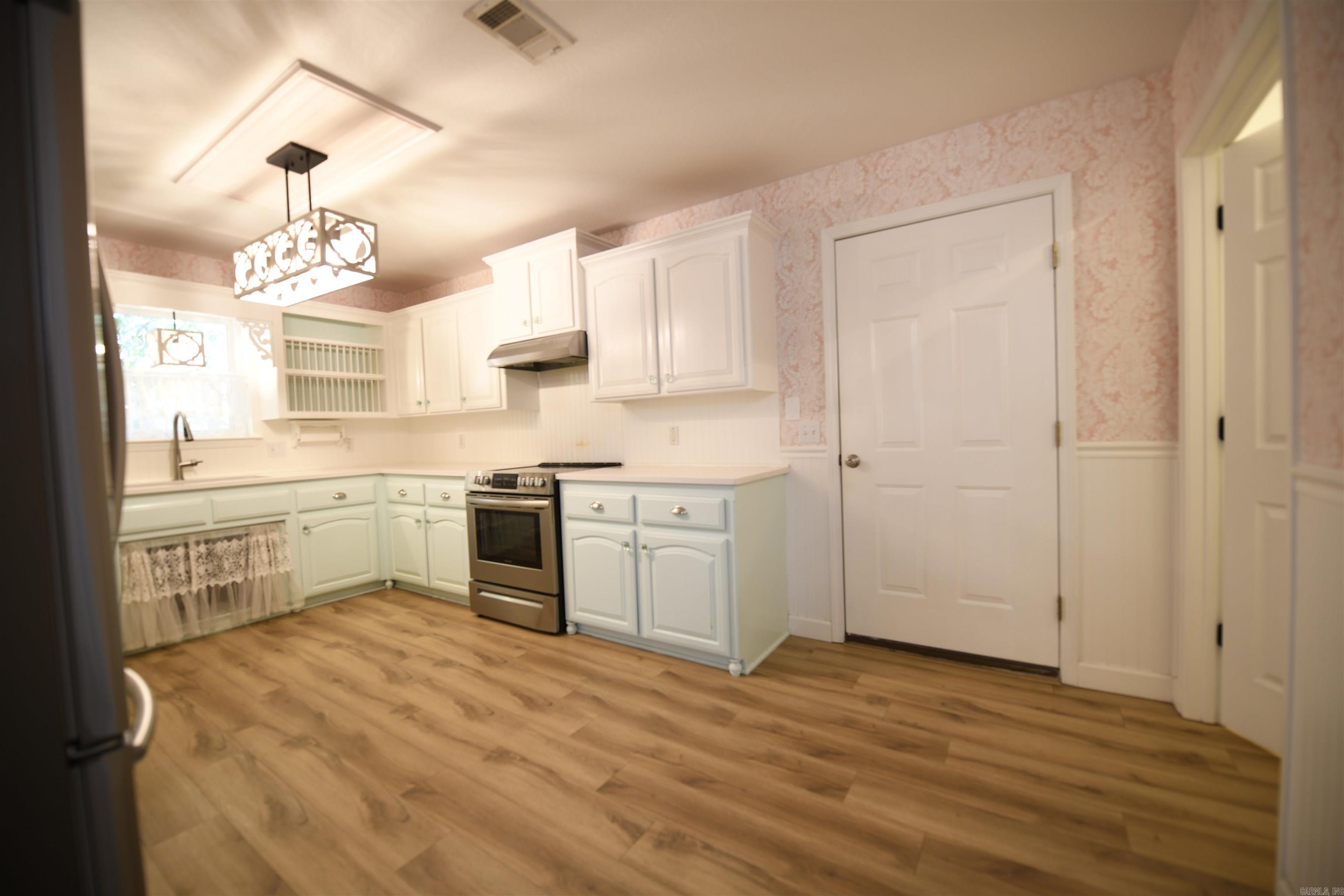 1206 Redbud Drive Mena, AR 71953