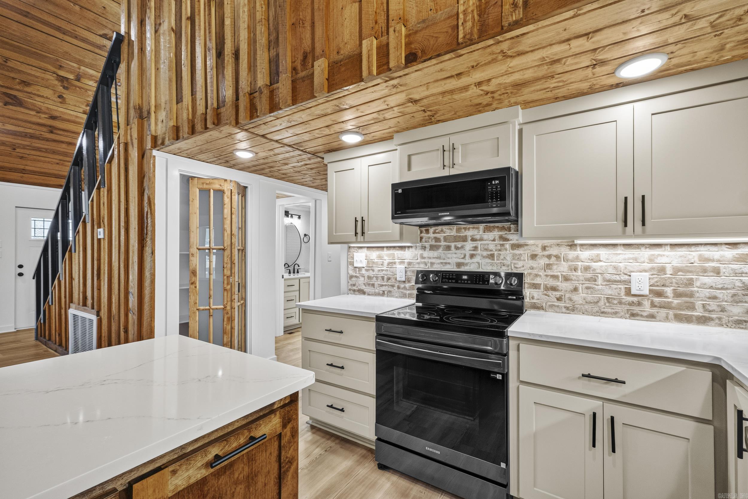 264 Smith  Searcy, AR