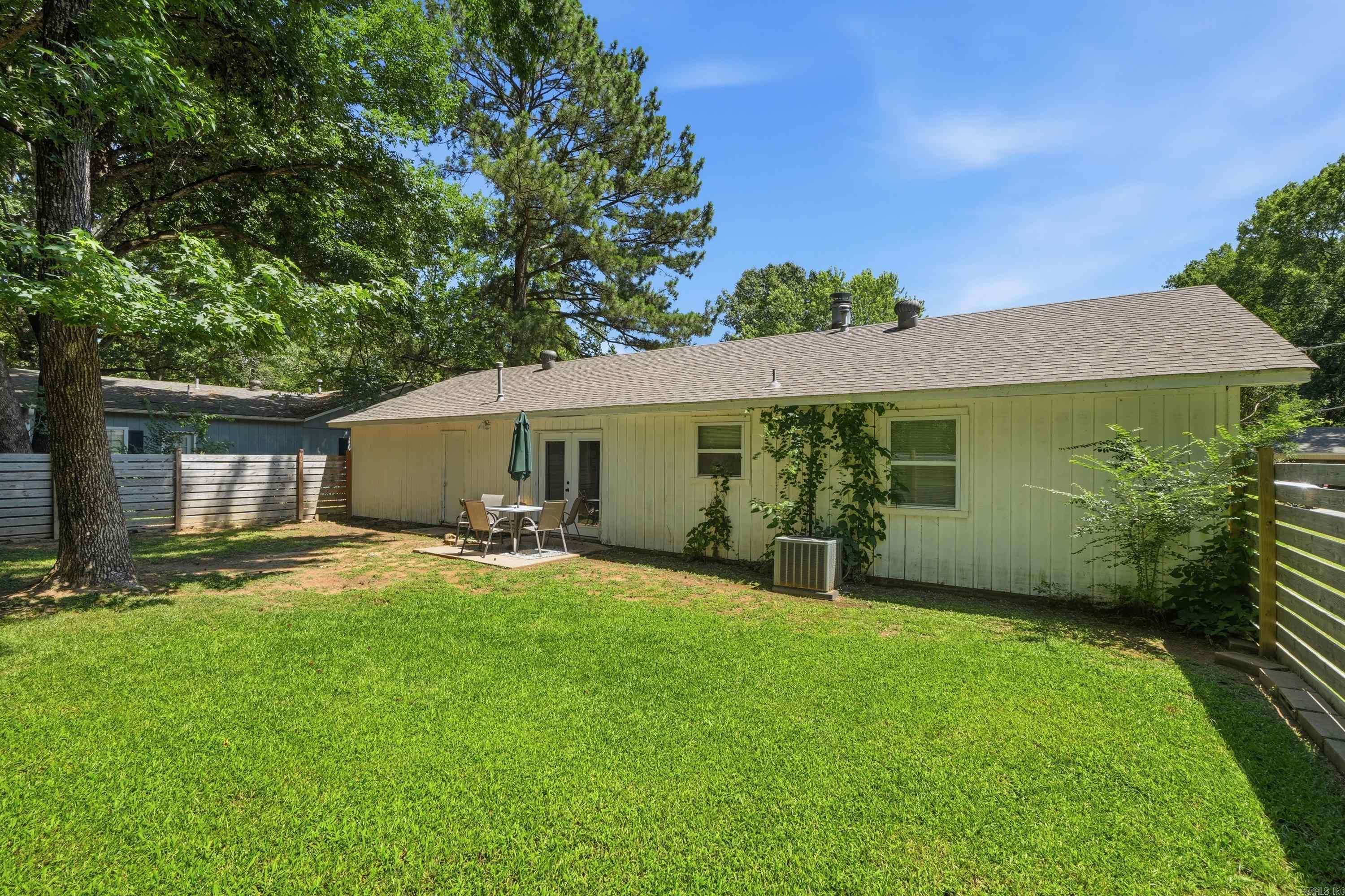 10 NORTHWOOD DR.  Conway, AR