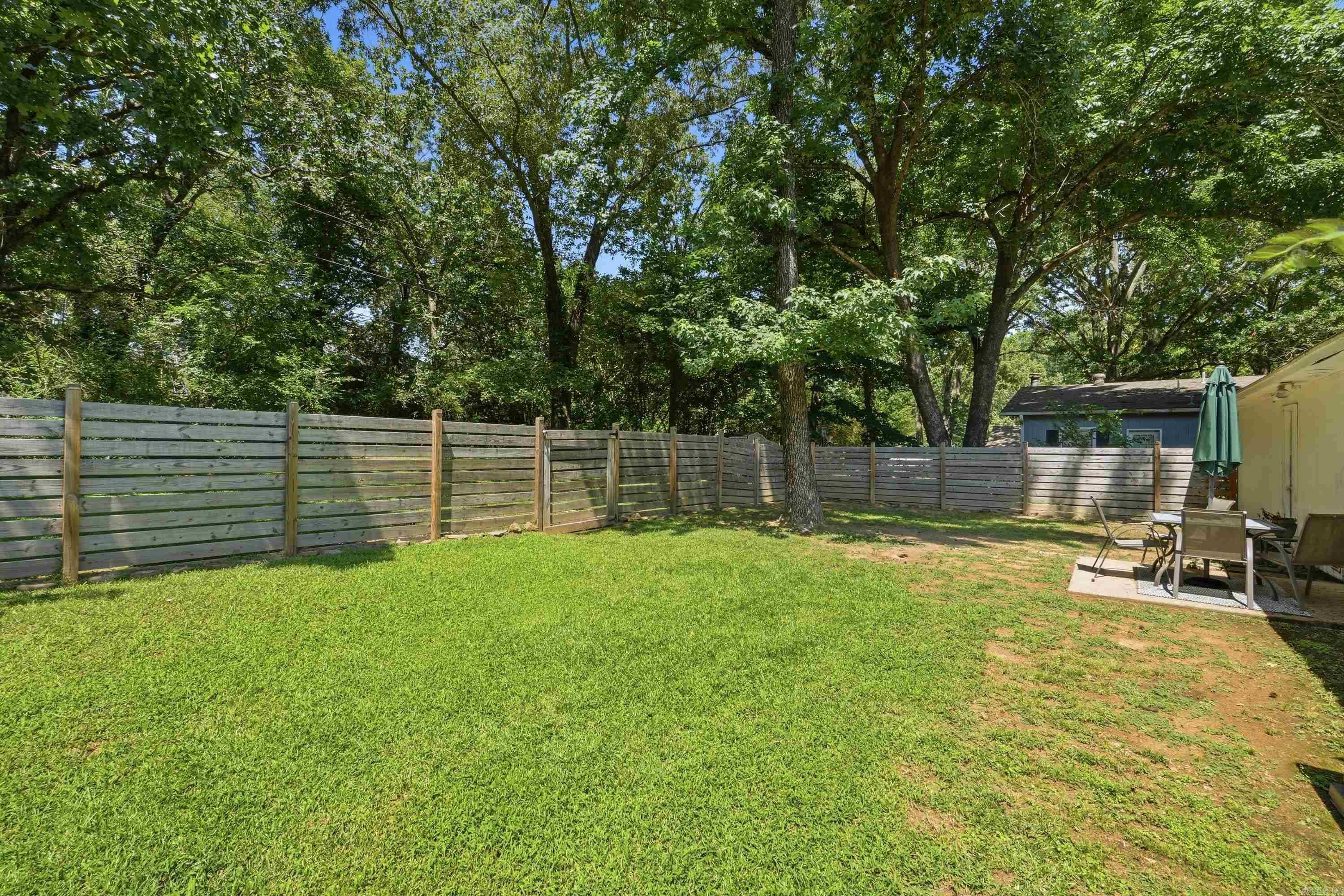 10 NORTHWOOD DR.  Conway, AR