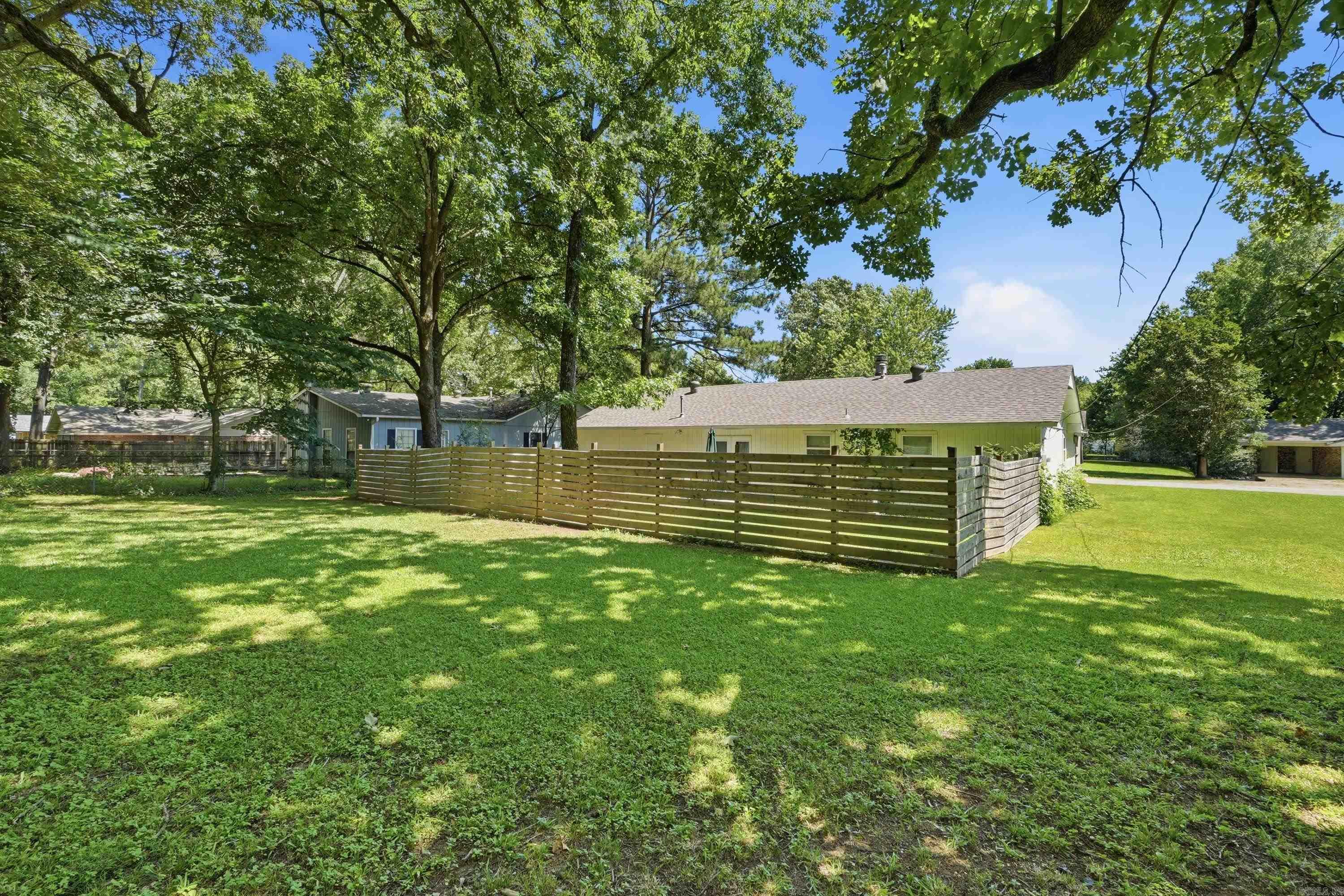 10 NORTHWOOD DR.  Conway, AR