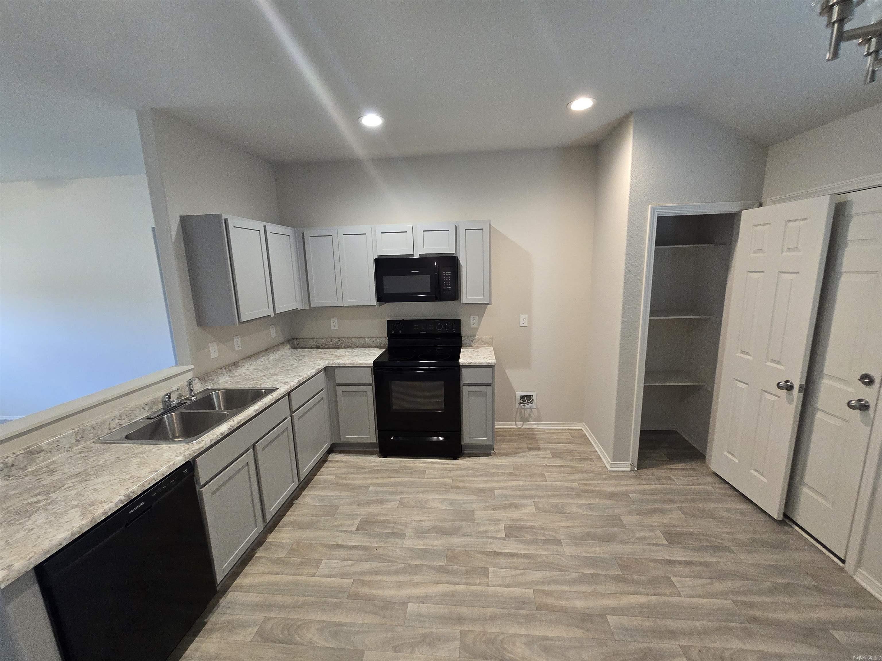 31 Winter Valley  Conway, AR