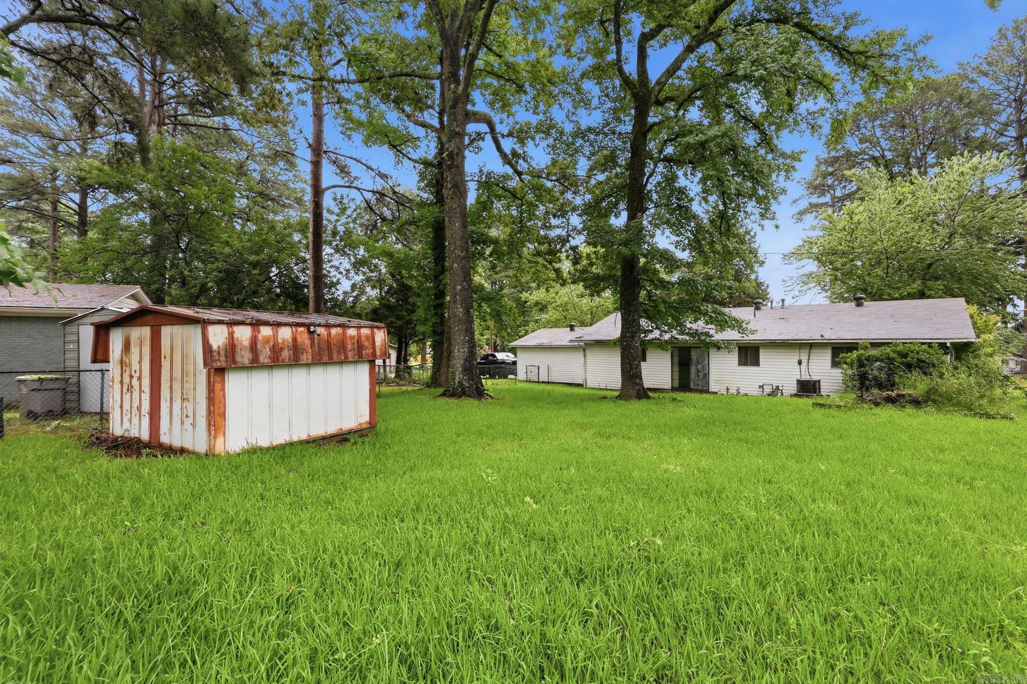 2515 N LAKEVIEW  Benton, AR