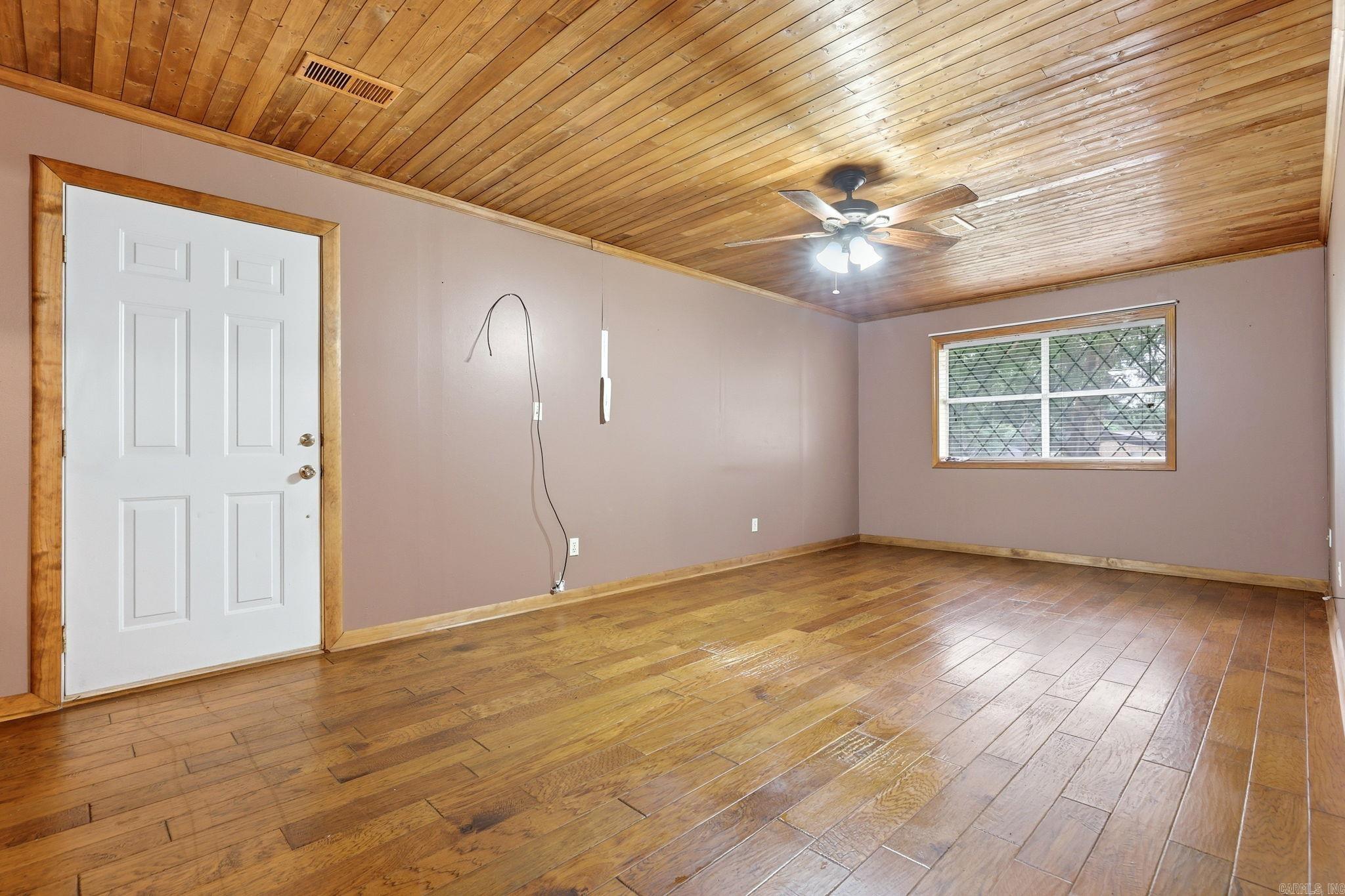 2515 N LAKEVIEW  Benton, AR