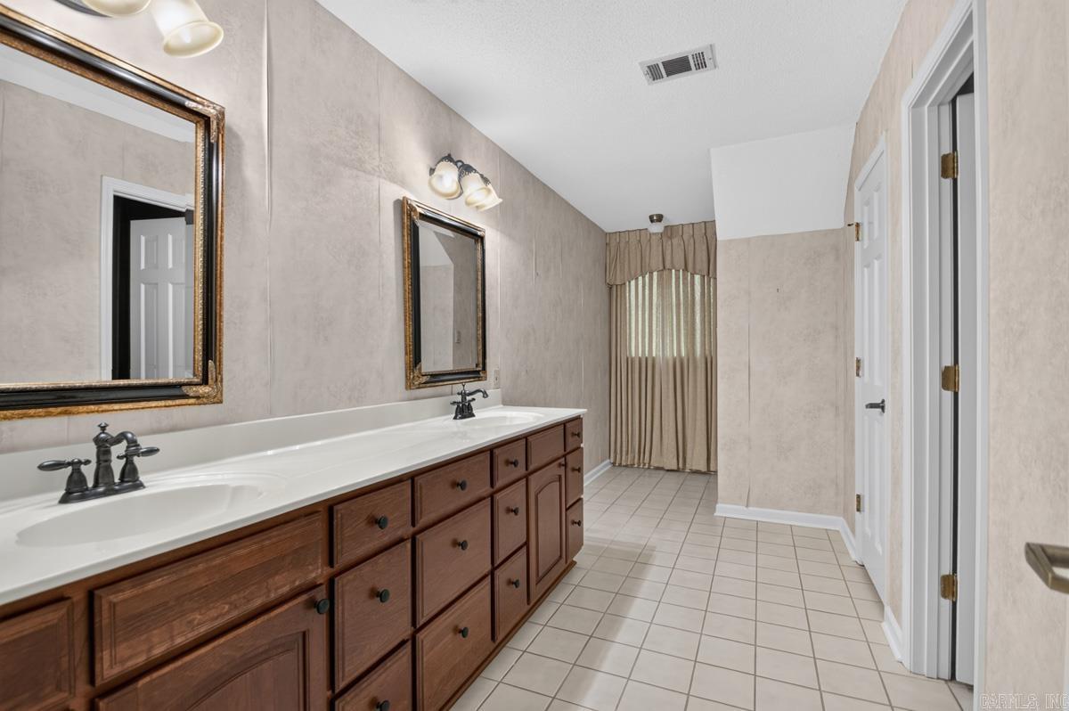 114 Illinois Bayou Drive Sherwood, AR 72120