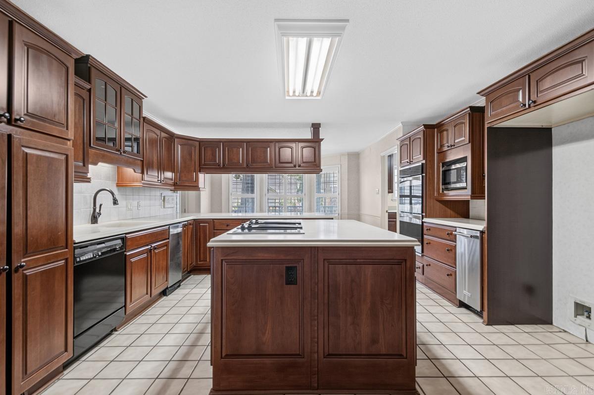 114 Illinois Bayou Drive Sherwood, AR 72120