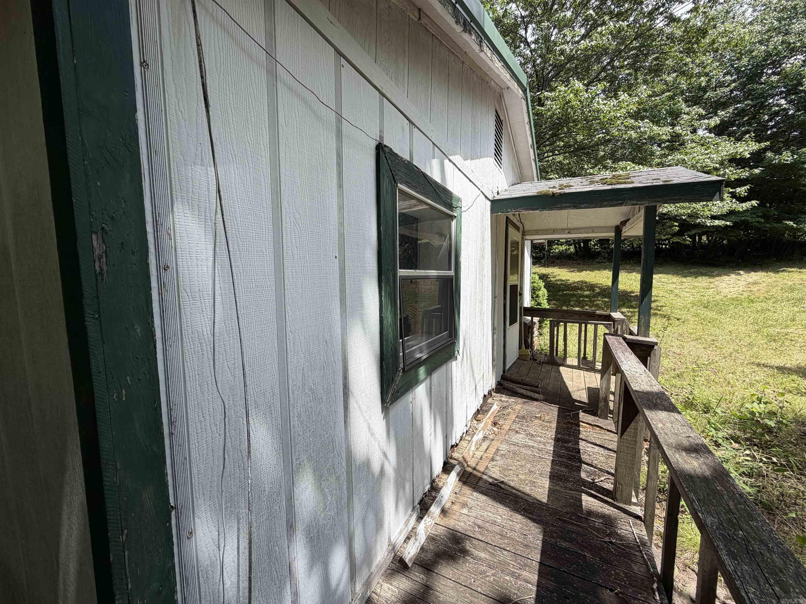 1300 HC 33  Compton, AR