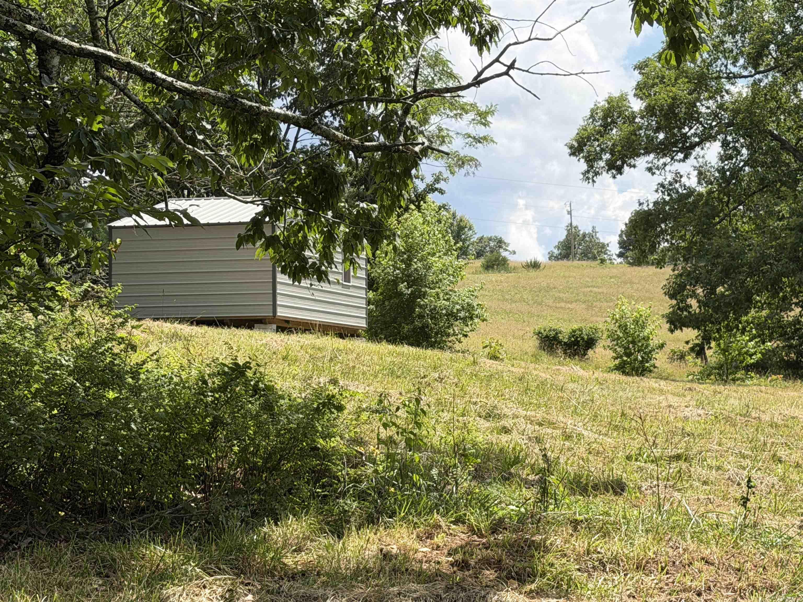 1300 HC 33  Compton, AR