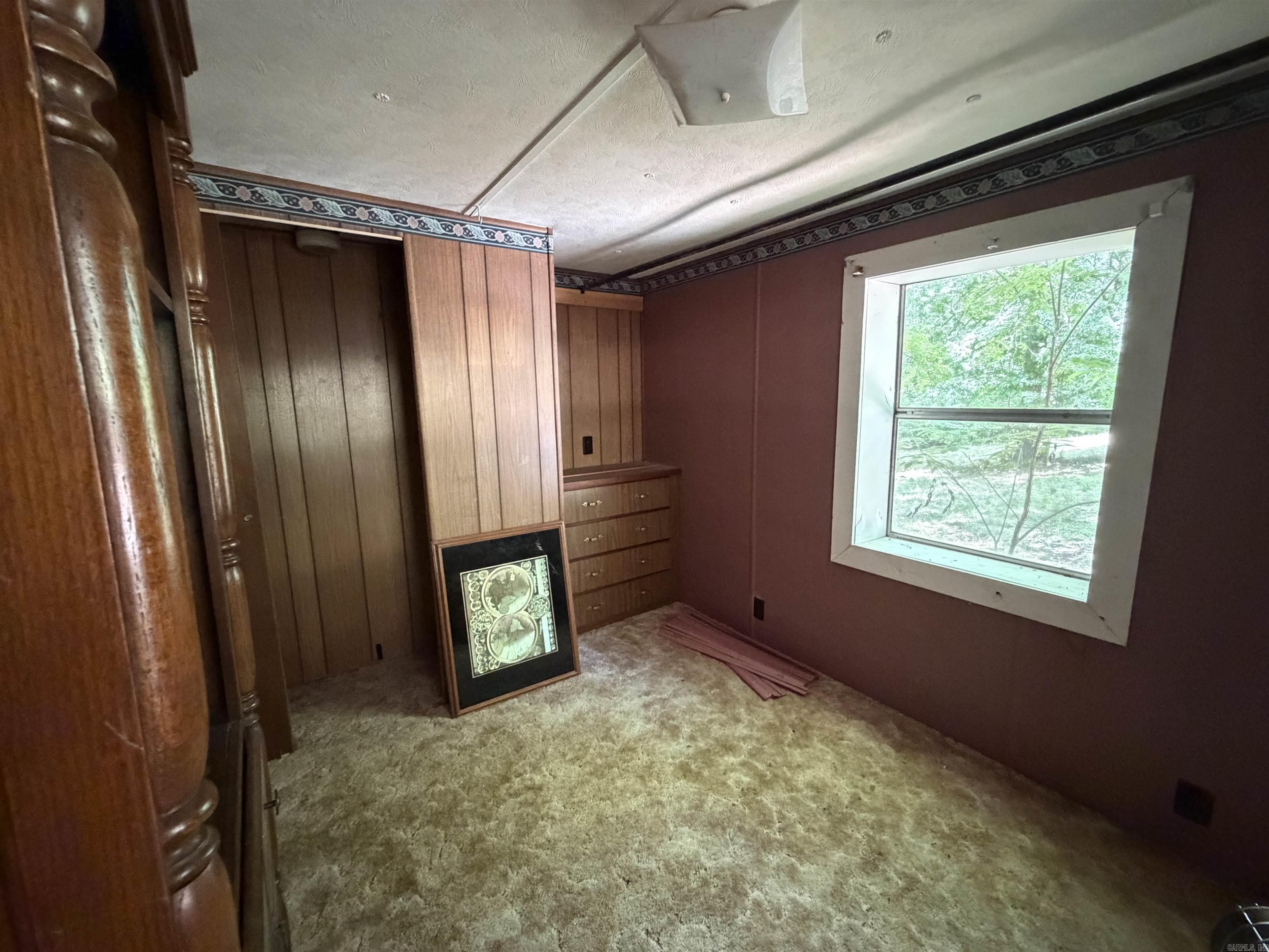 1300 HC 33  Compton, AR