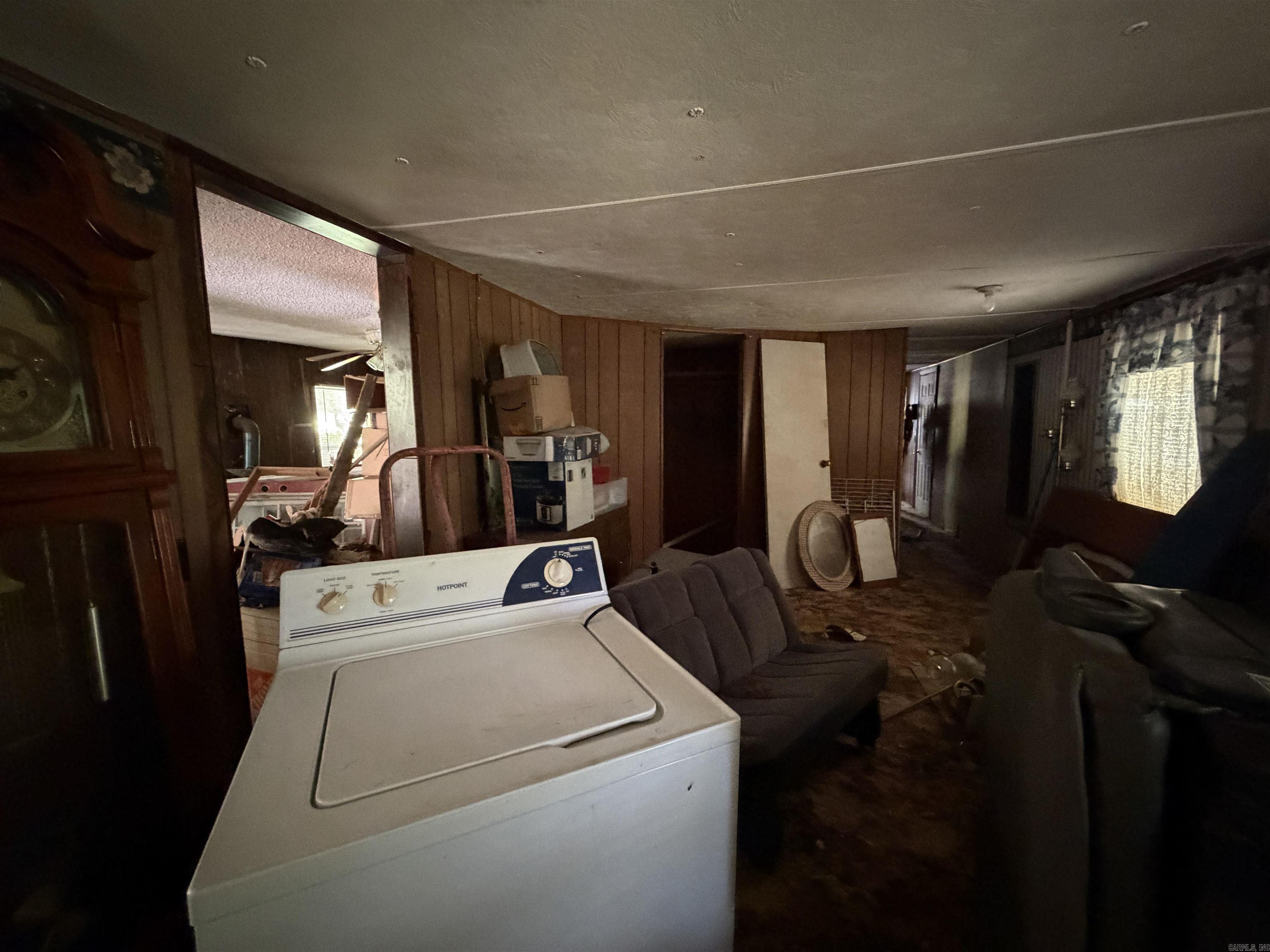 1300 HC 33  Compton, AR