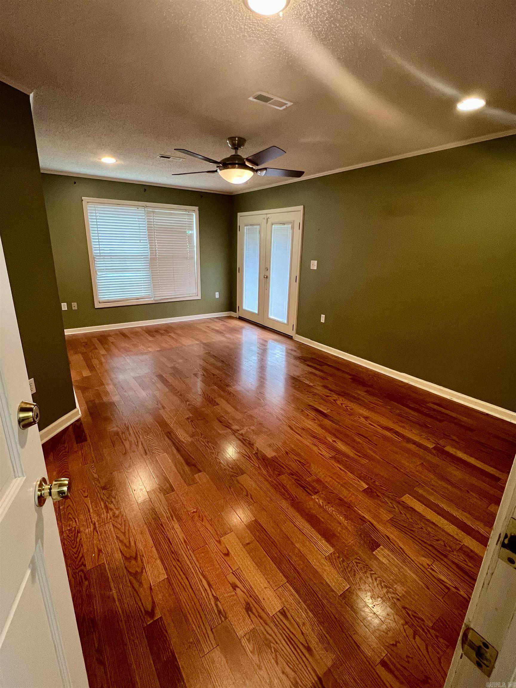 5400 B  Little Rock, AR