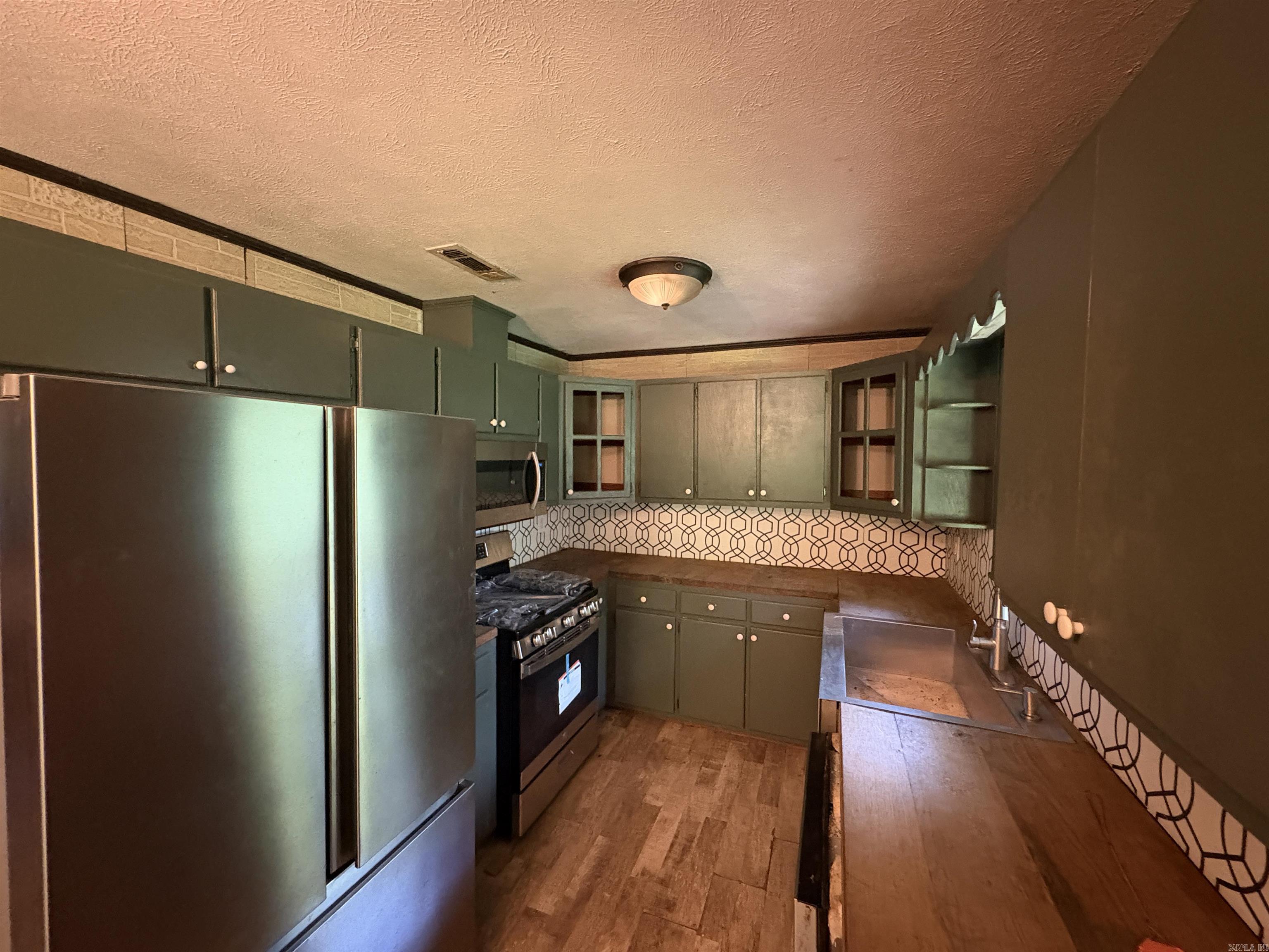 5085 367 Highway N.  Bradford, AR