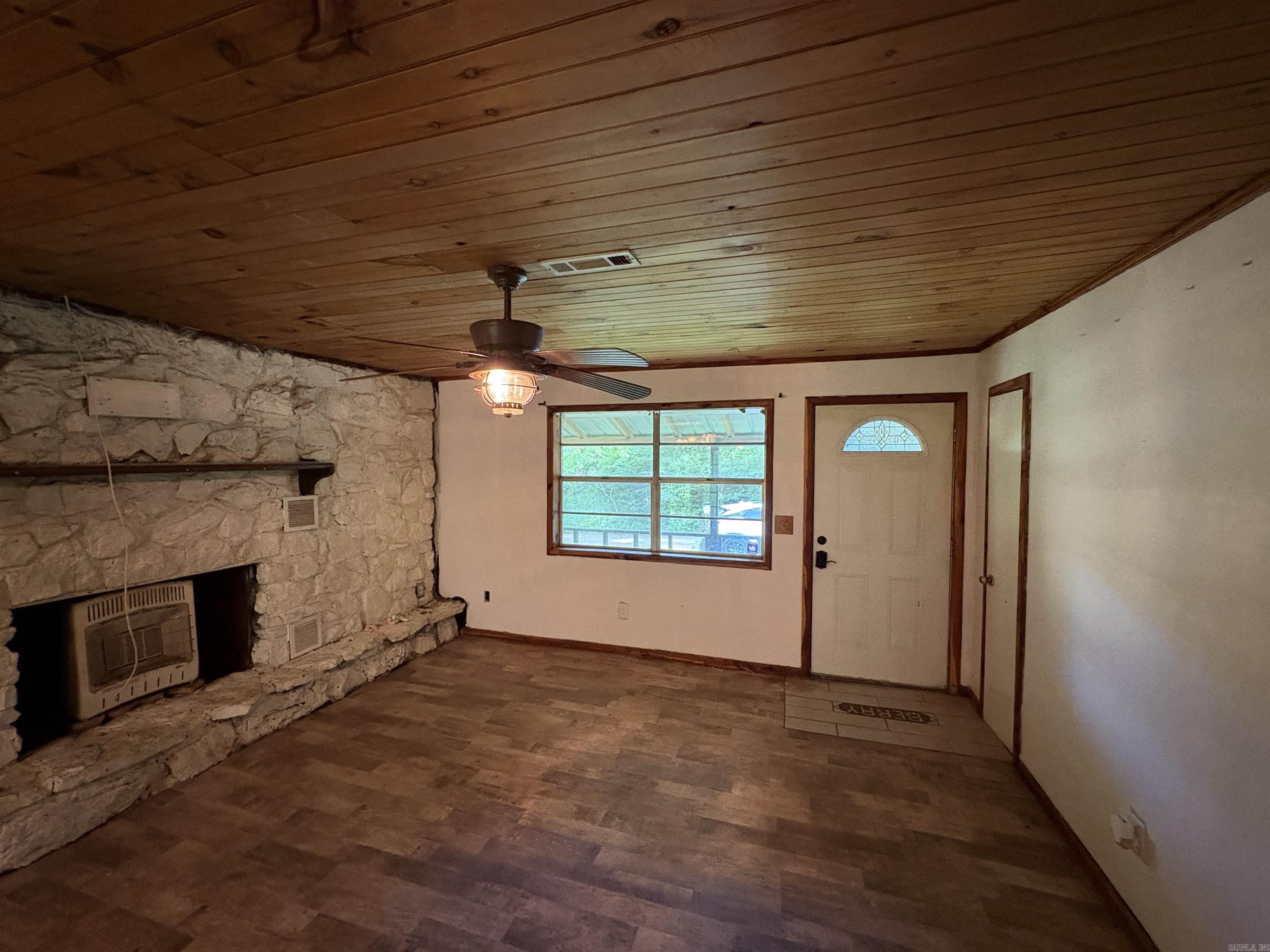 5085 367 Highway N.  Bradford, AR