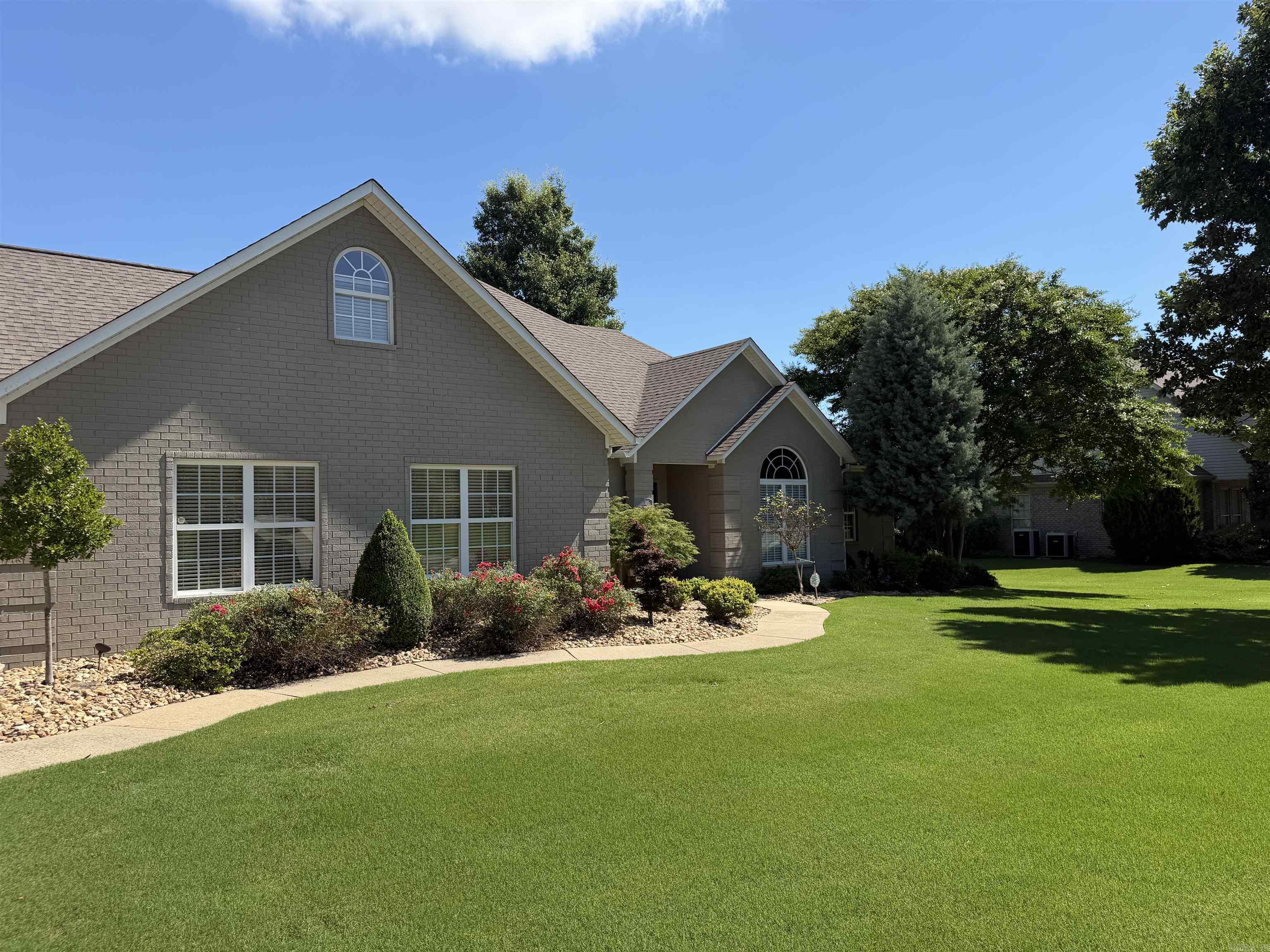 3 Victor  Paragould, AR