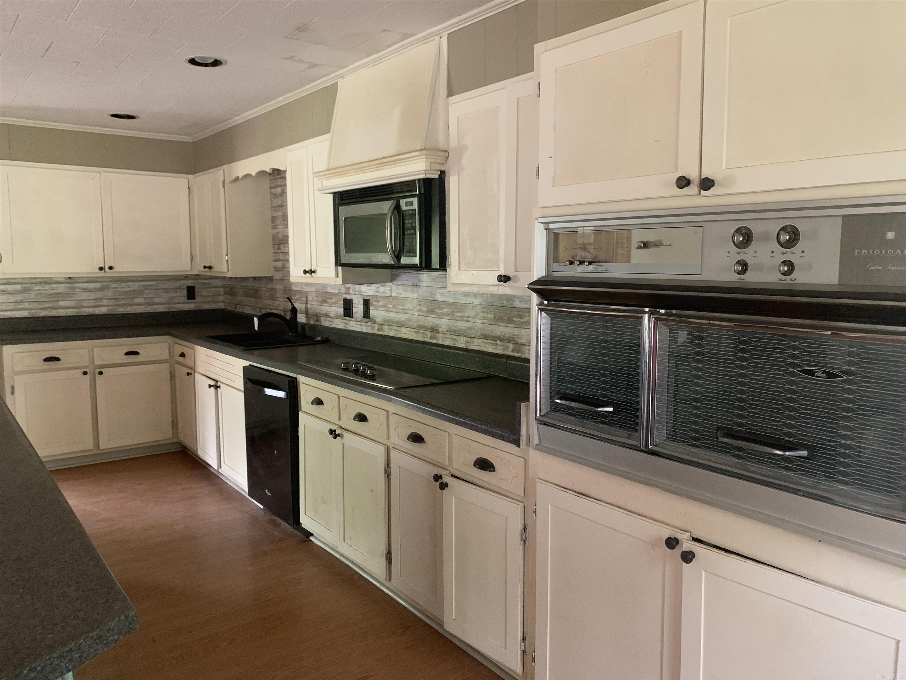 514 W Maxwell  DeWitt, AR