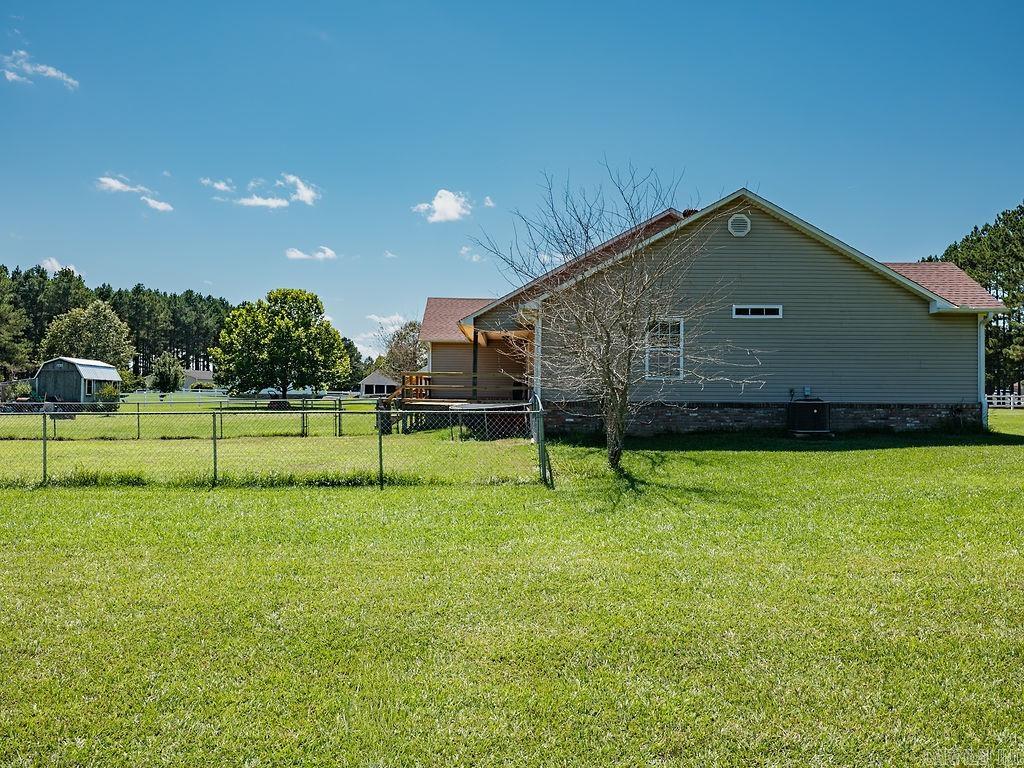 215 County Rd 7488  Sheridan, AR