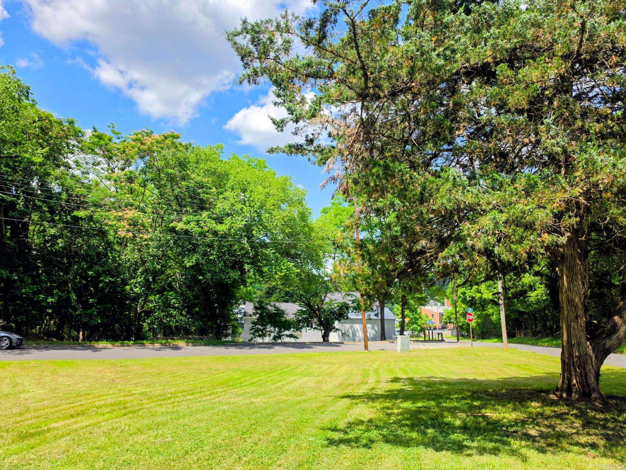 115 Roanoke  Hot Springs, AR