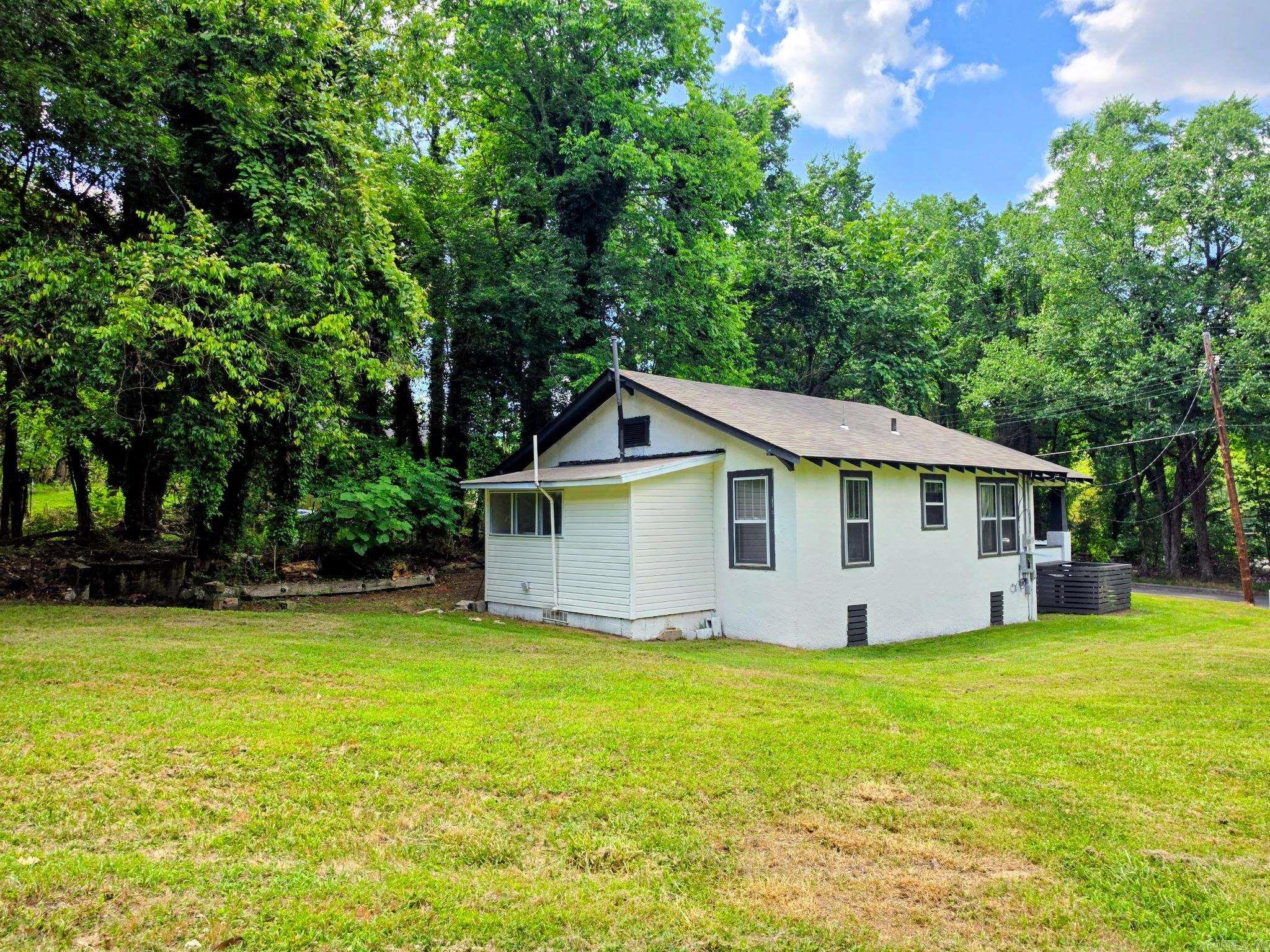 115 Roanoke  Hot Springs, AR
