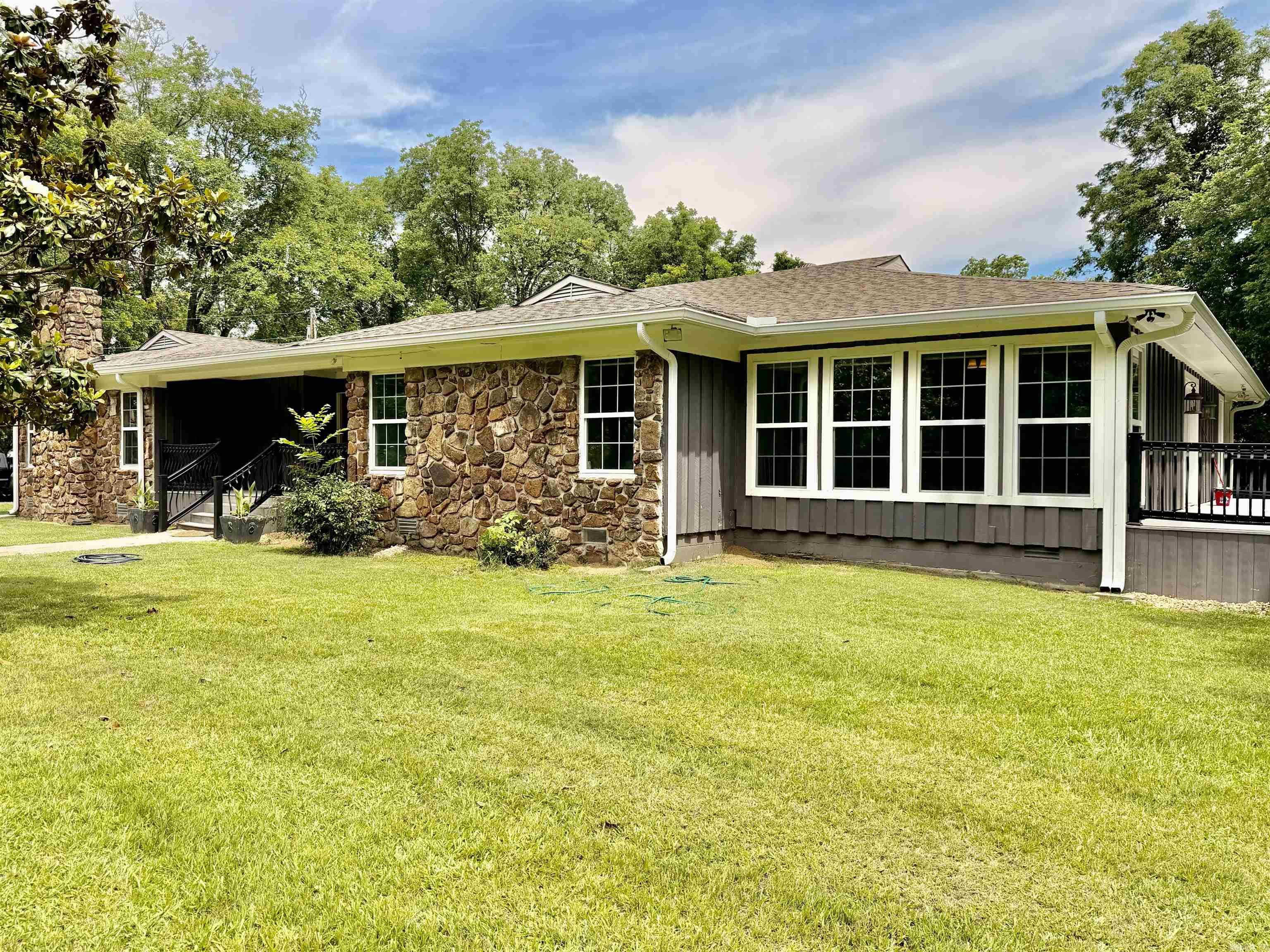 1407 S Trotter  Dermott, AR