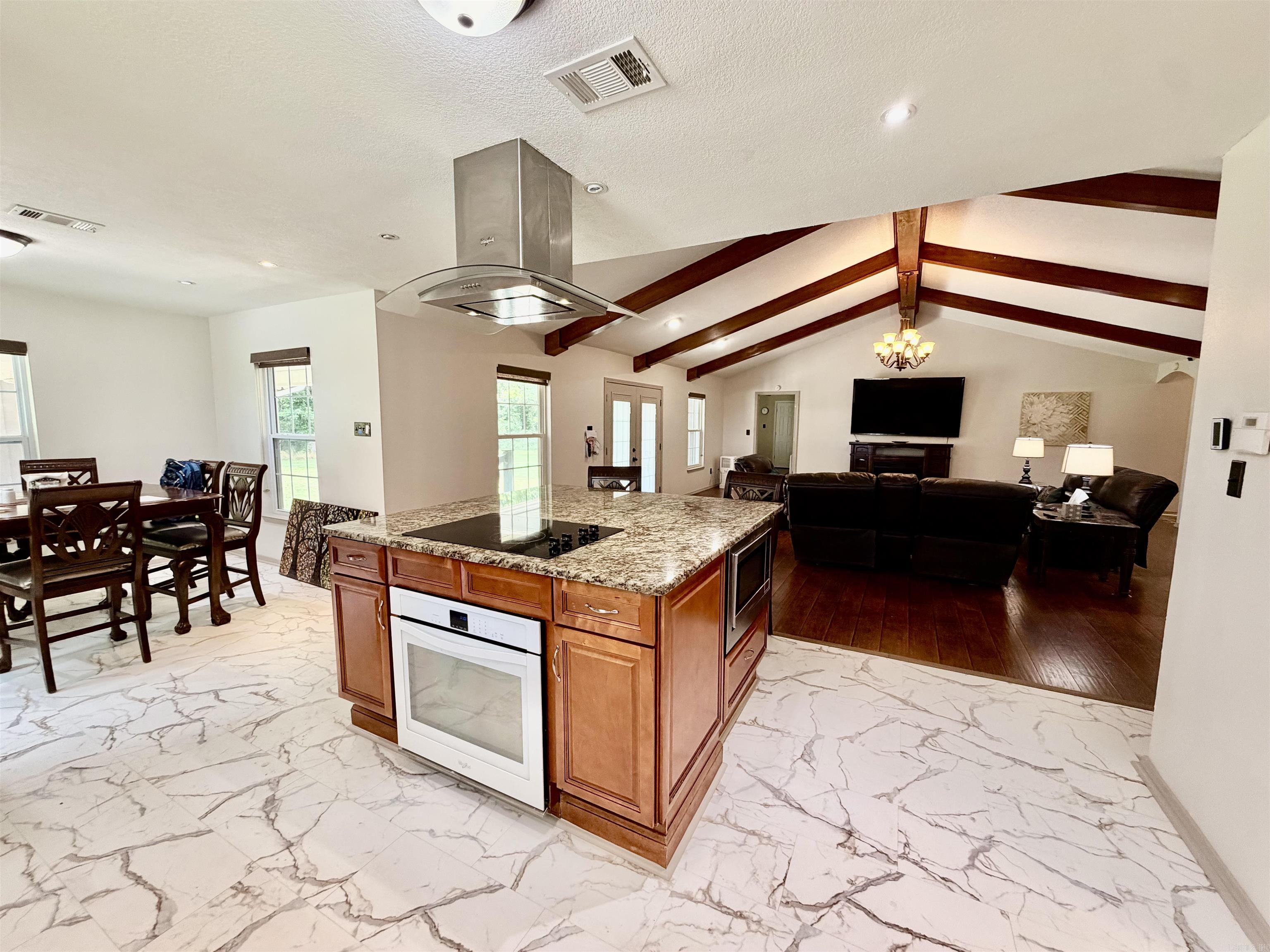 1407 S Trotter  Dermott, AR