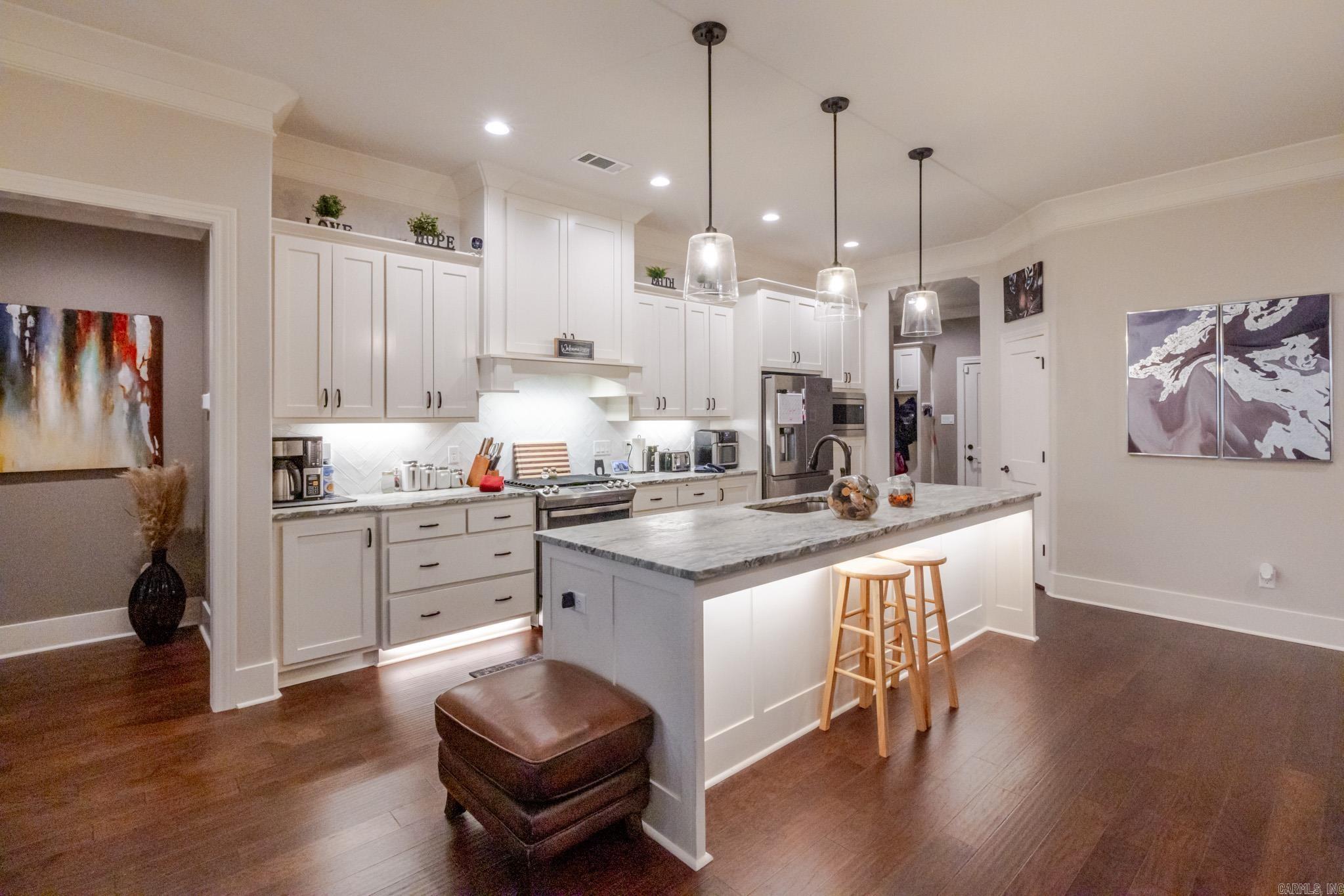 828 Miller glen  Sherwood, AR