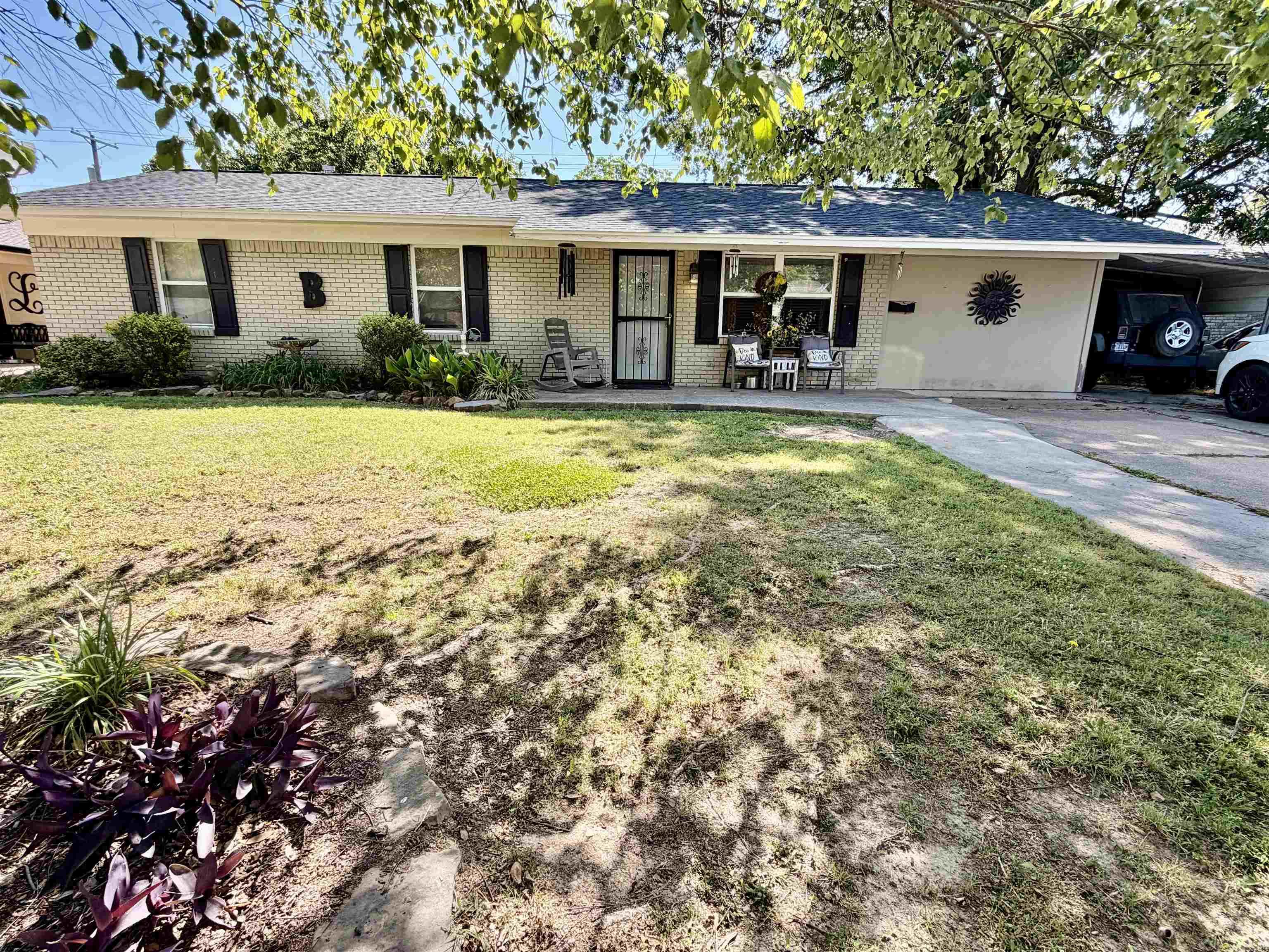 325 S Crestview  Dumas, AR