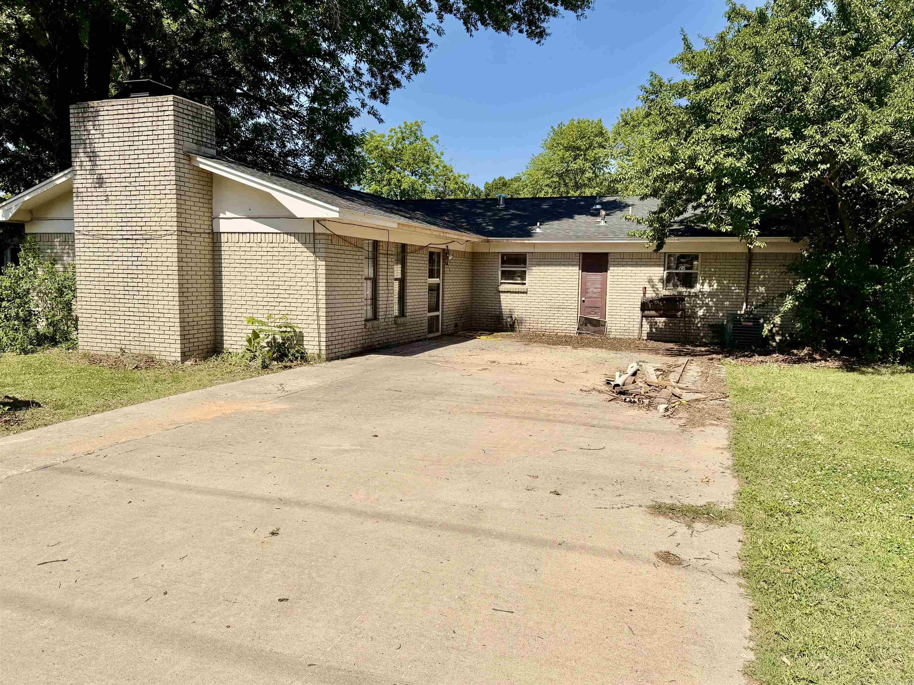 325 S Crestview  Dumas, AR