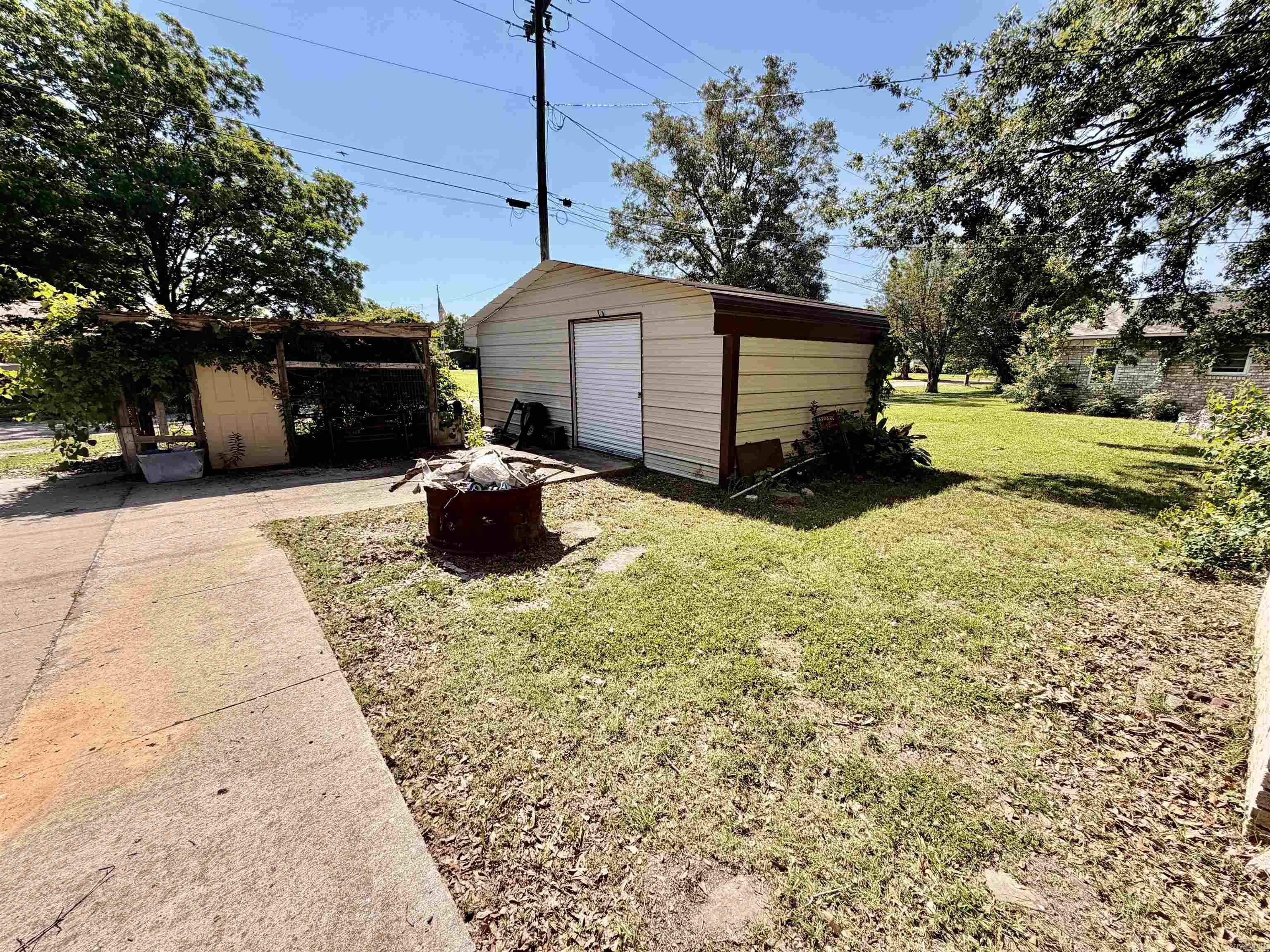 325 S Crestview  Dumas, AR