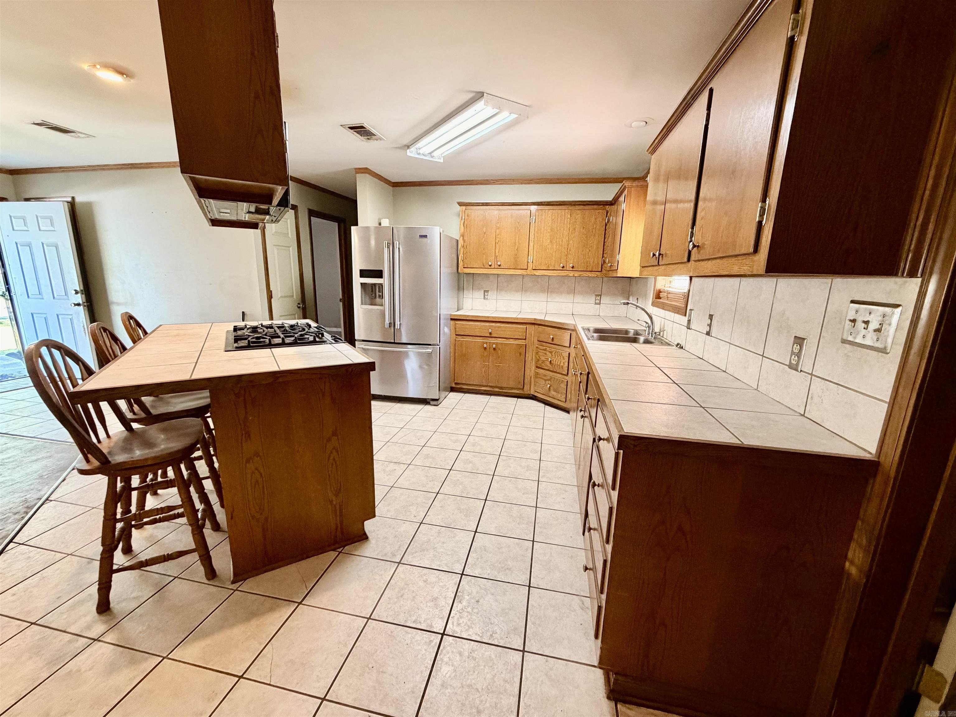 325 S Crestview  Dumas, AR