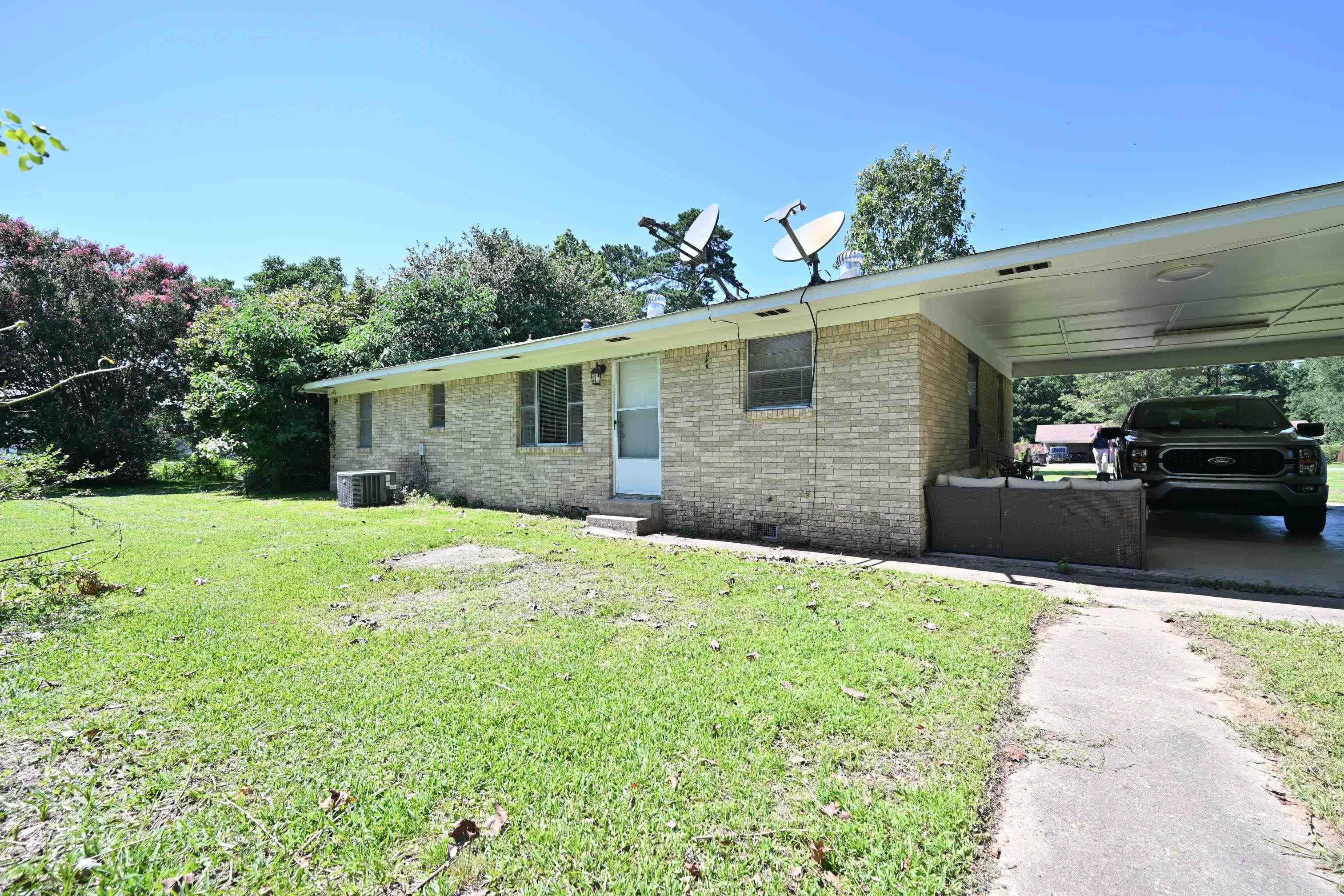 8305 E Cherry  Benton, AR