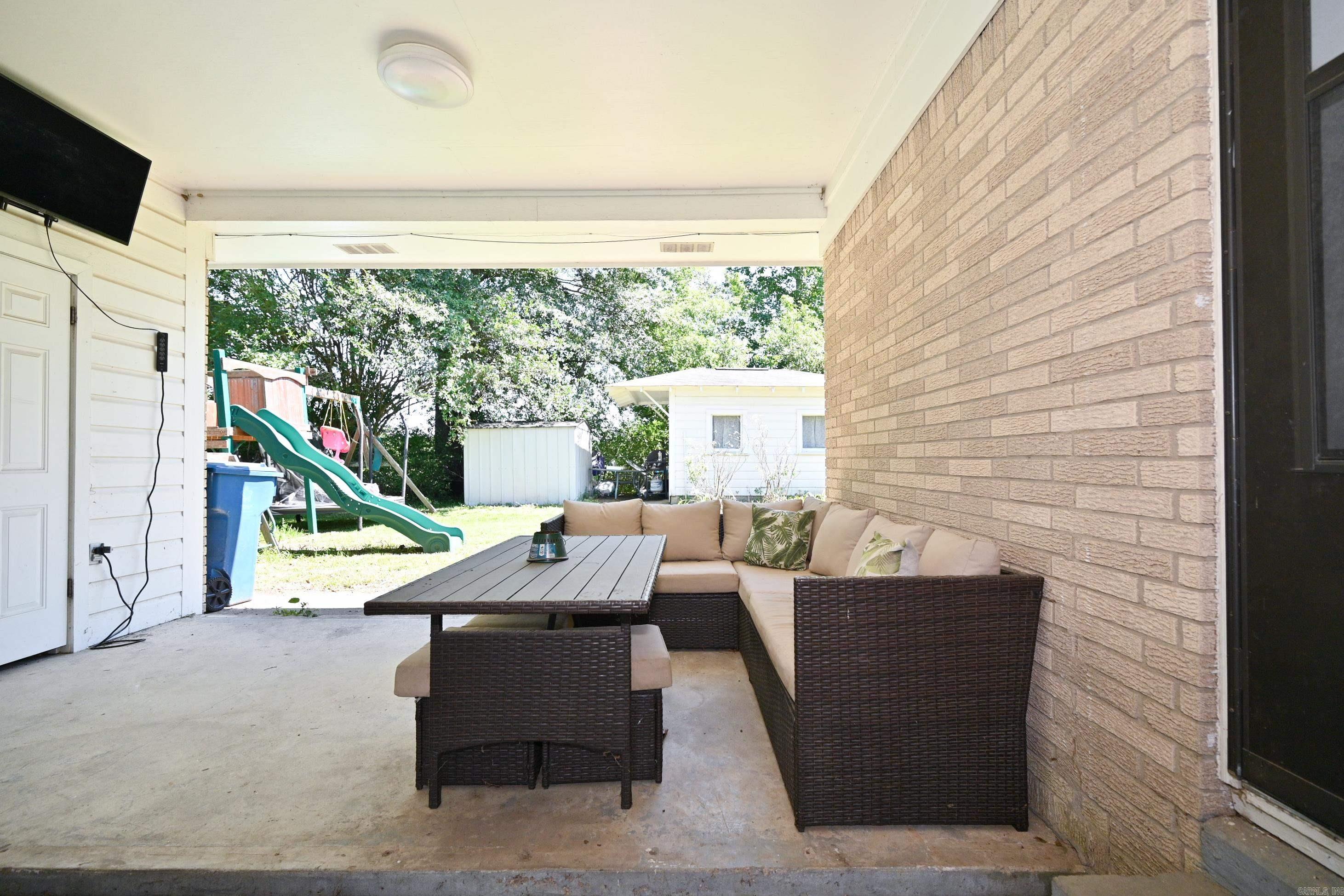 8305 E Cherry  Benton, AR