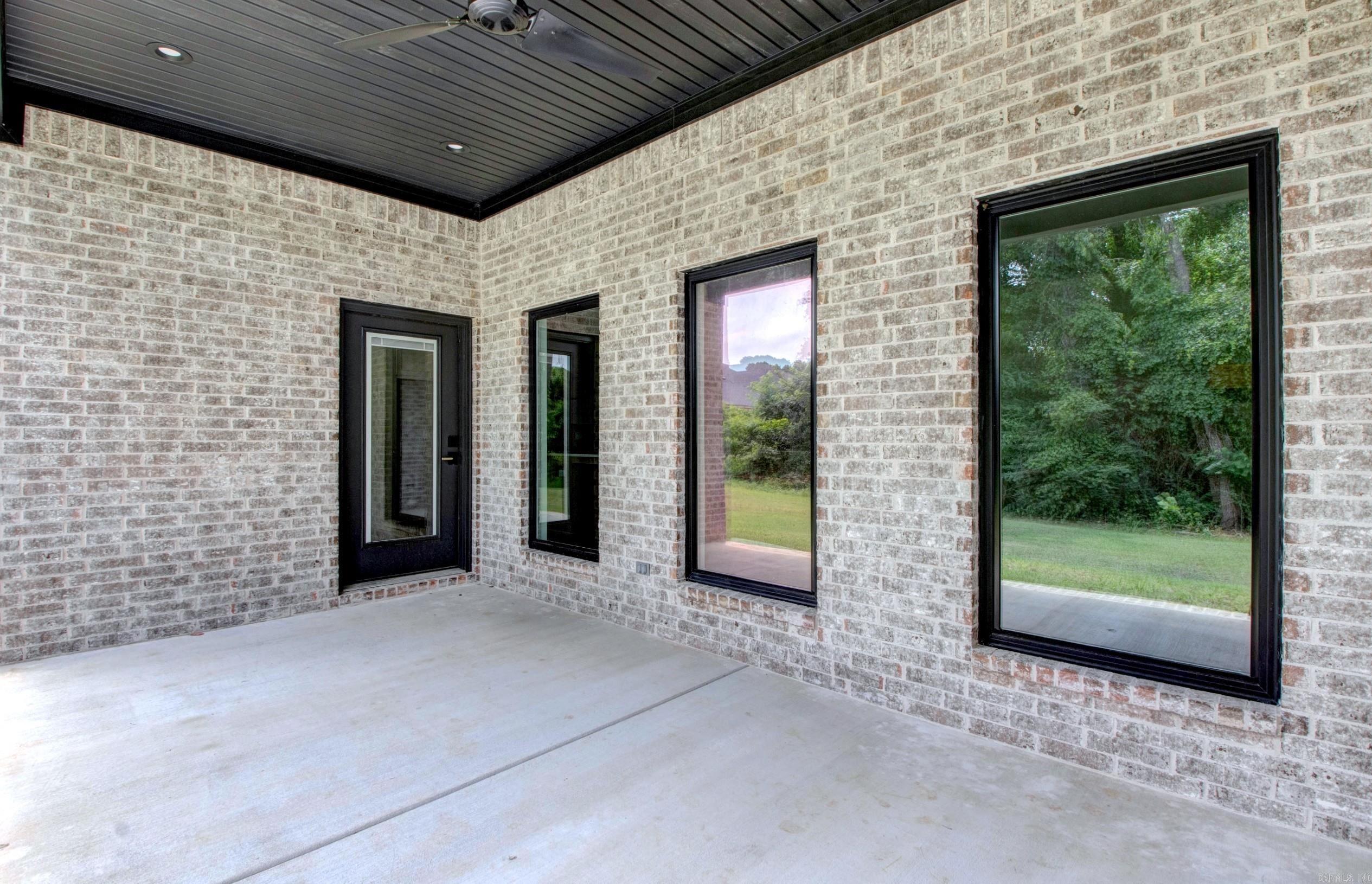 13 Albion Ct  Cabot, AR