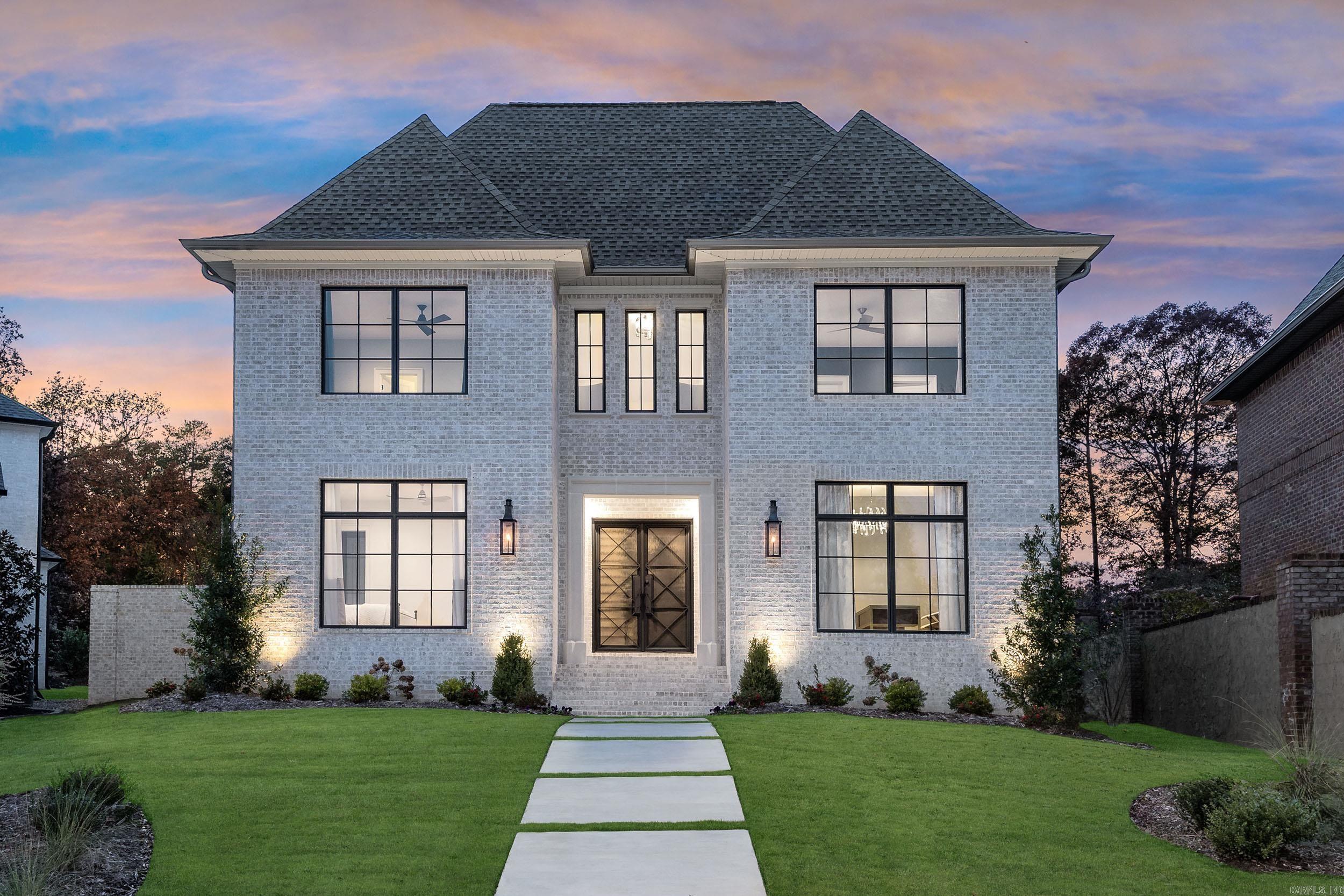 6 Hallen  Little Rock, AR