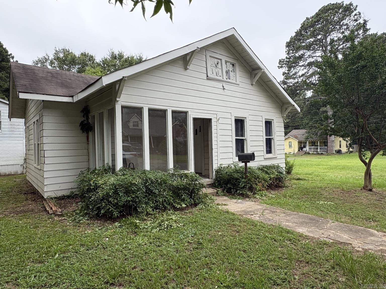 1533 Phillips  Arkadelphia, AR
